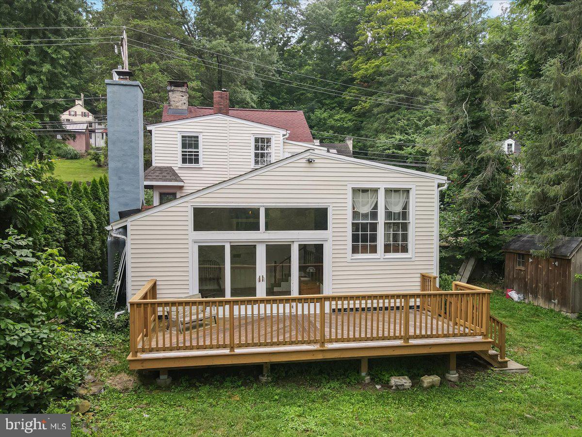 4825 River Rd