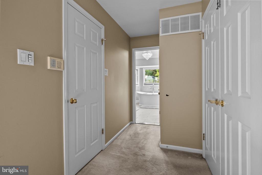 543 Heatons Mill Dr