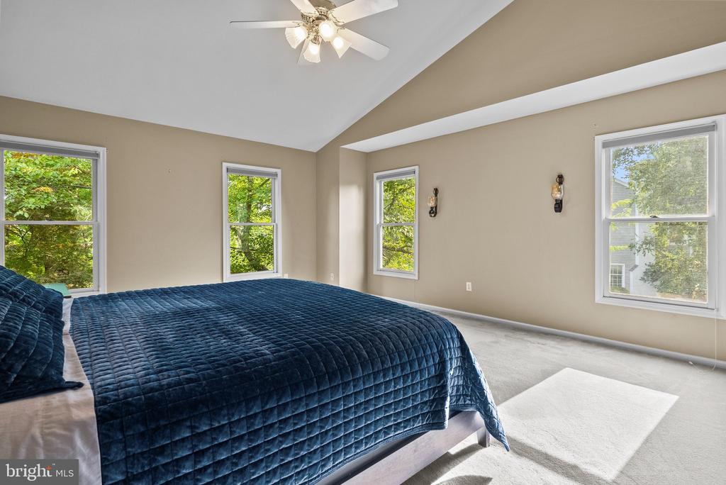 543 Heatons Mill Dr