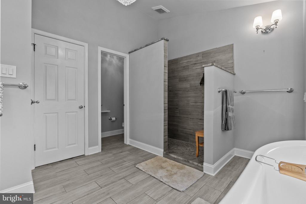 543 Heatons Mill Dr