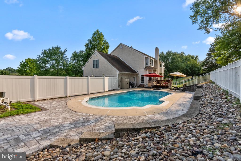 543 Heatons Mill Dr