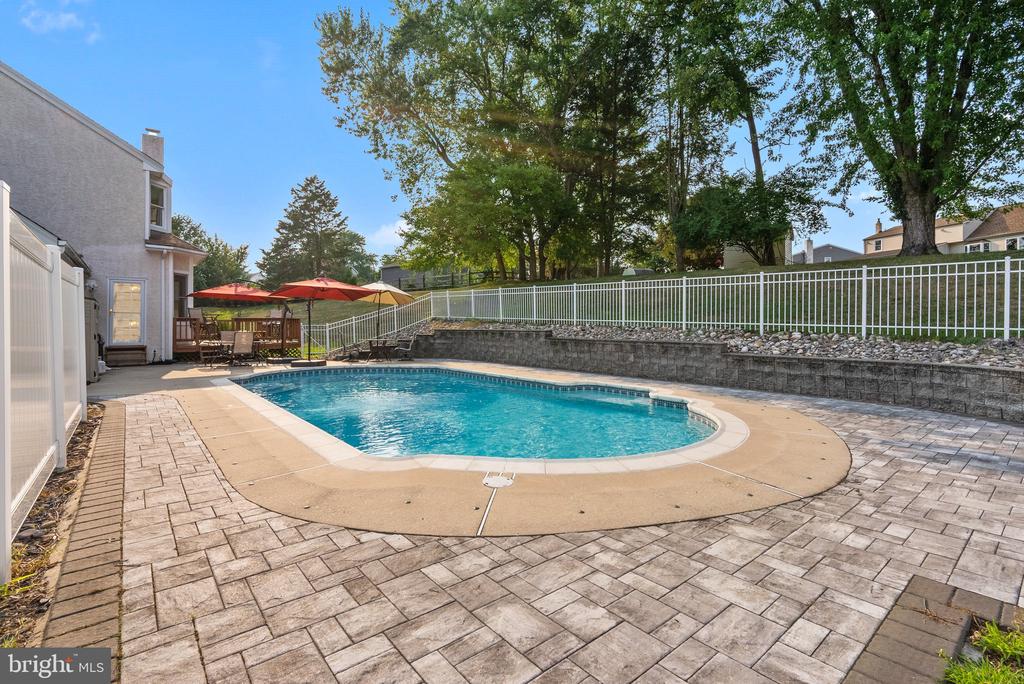 543 Heatons Mill Dr