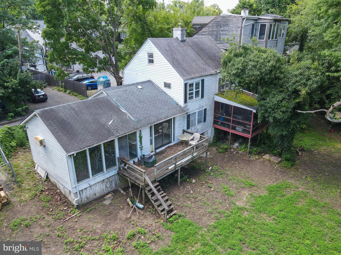 48 Waterloo St