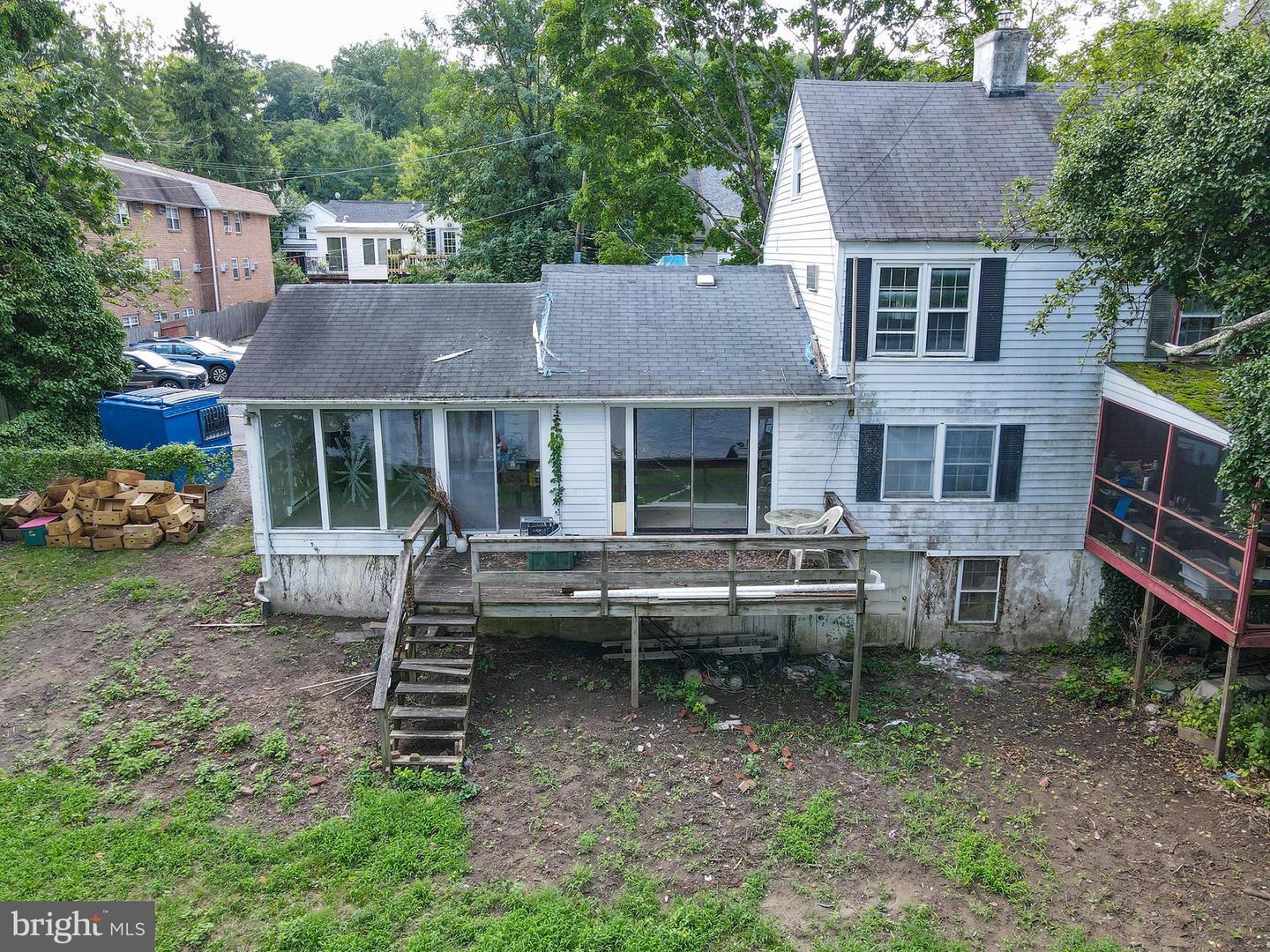 48 Waterloo St
