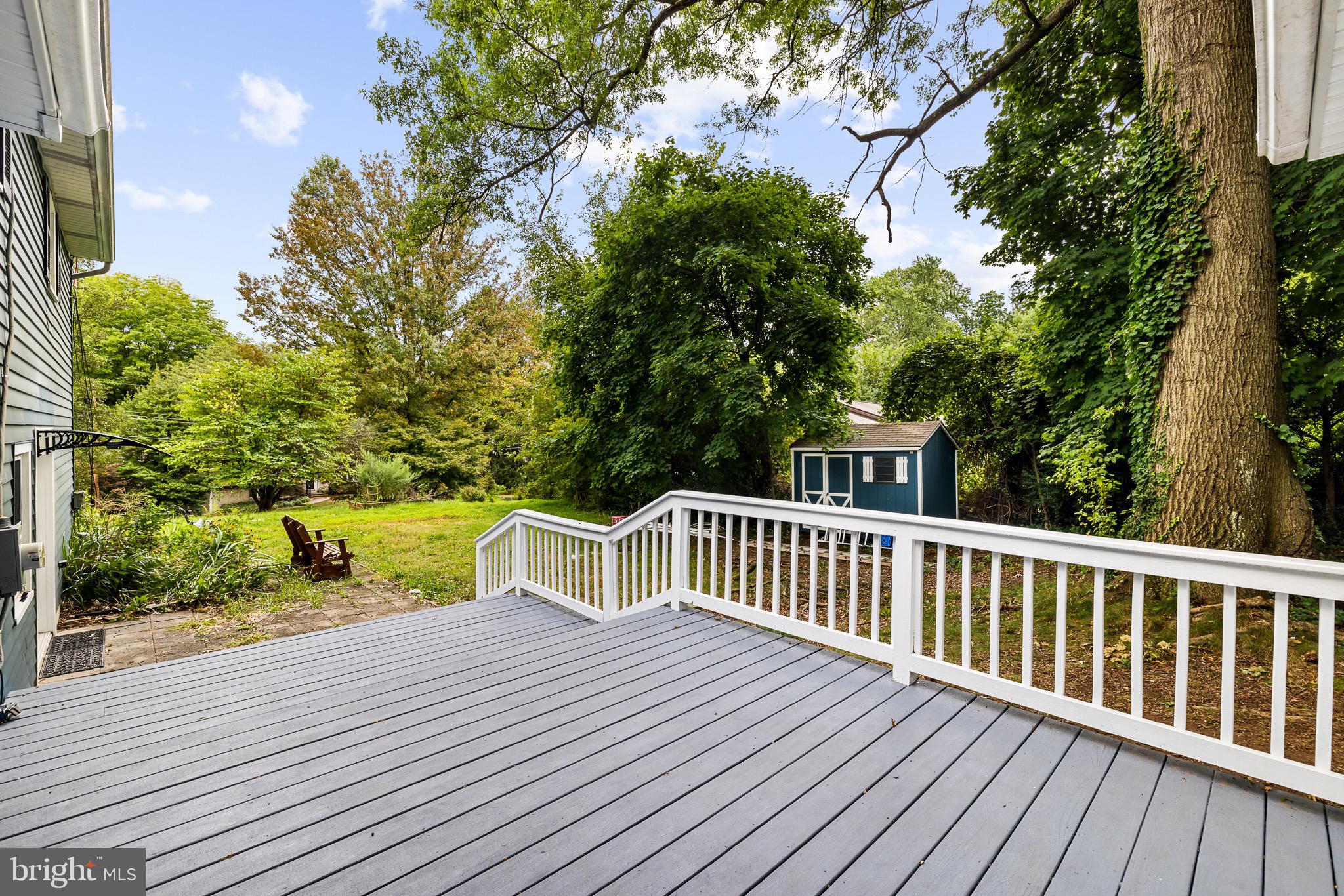 1 Serene Ln
