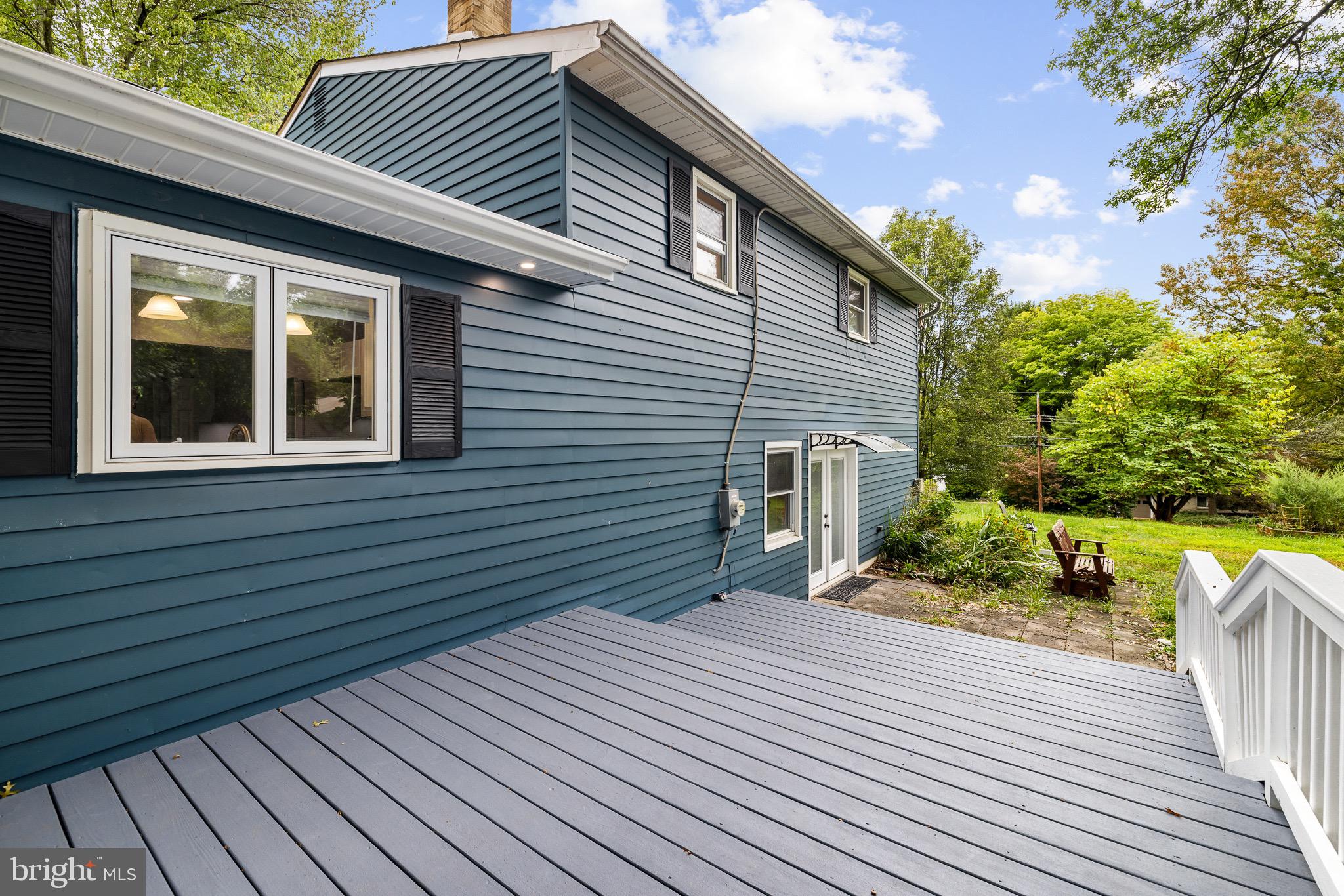 1 Serene Ln