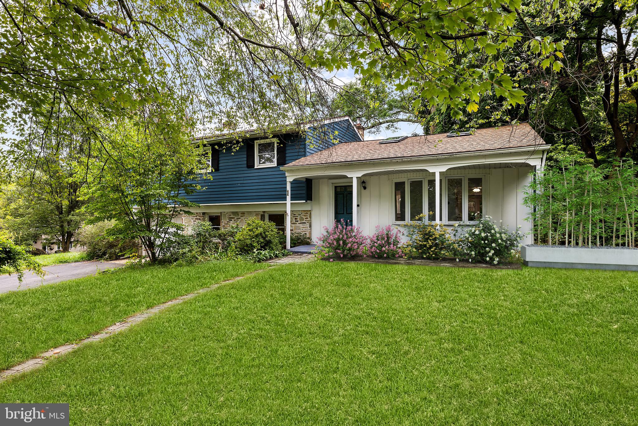 1 Serene Ln