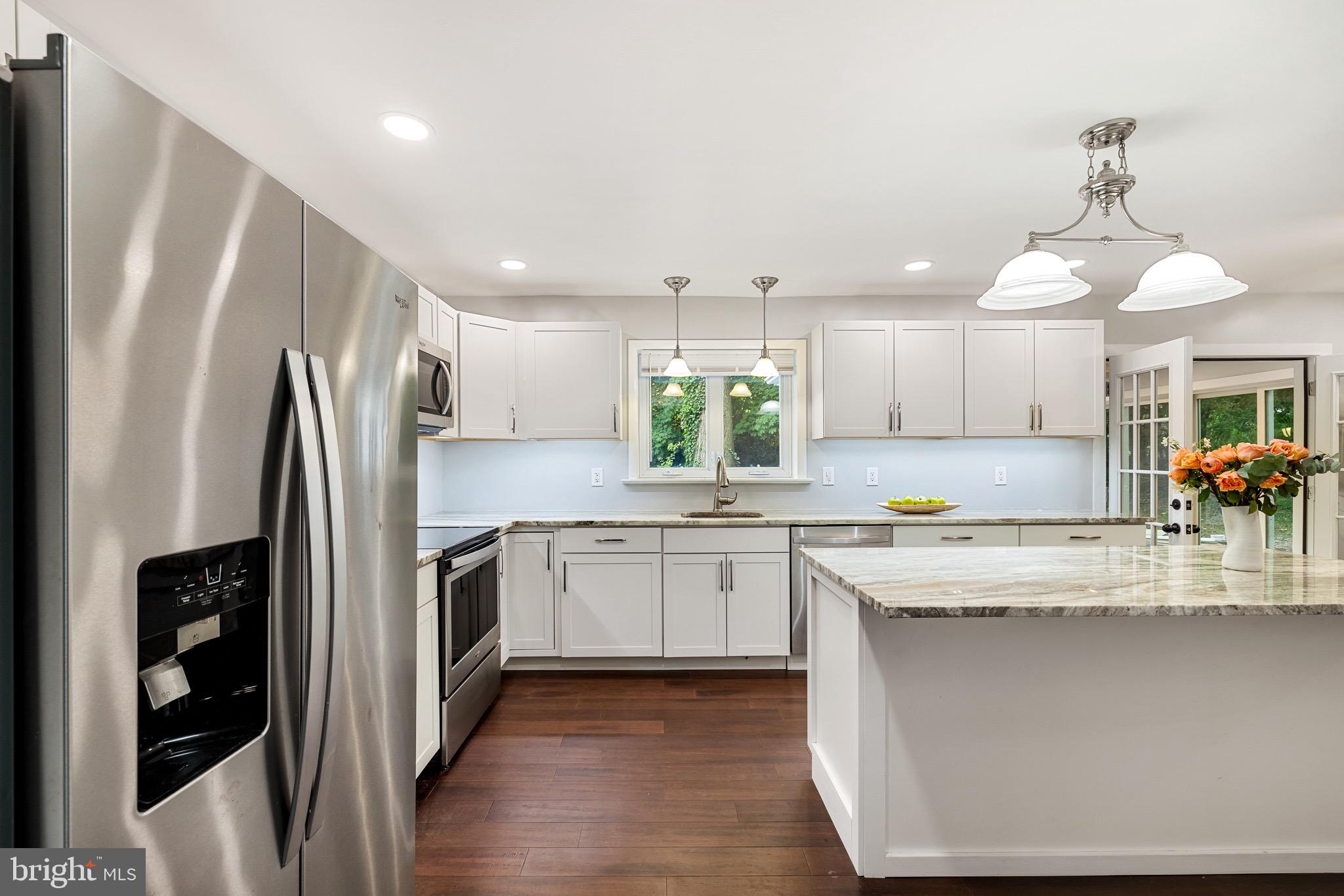 1 Serene Ln