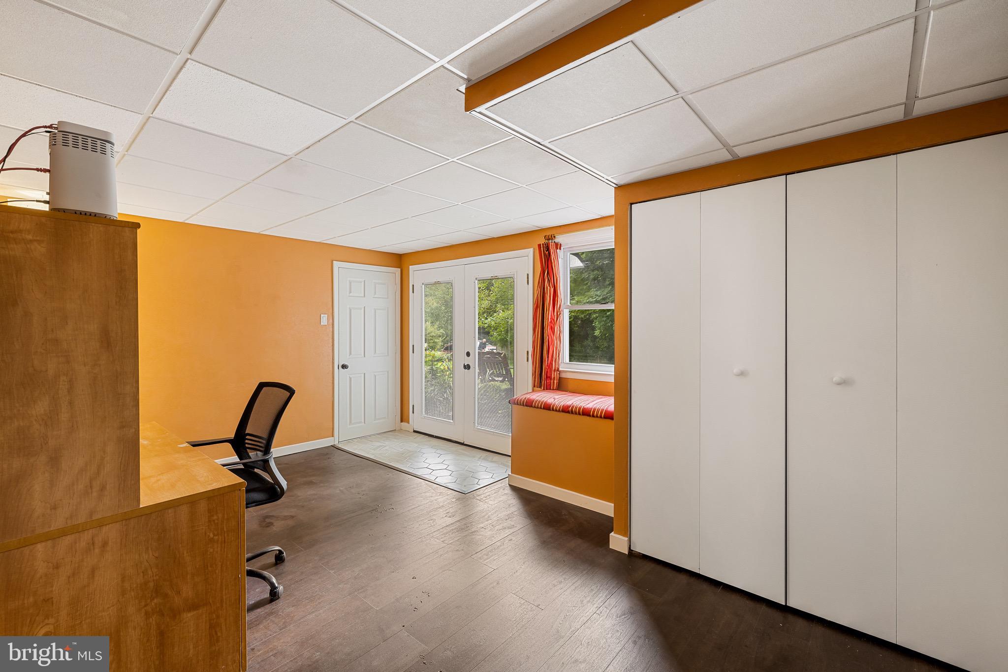 1 Serene Ln