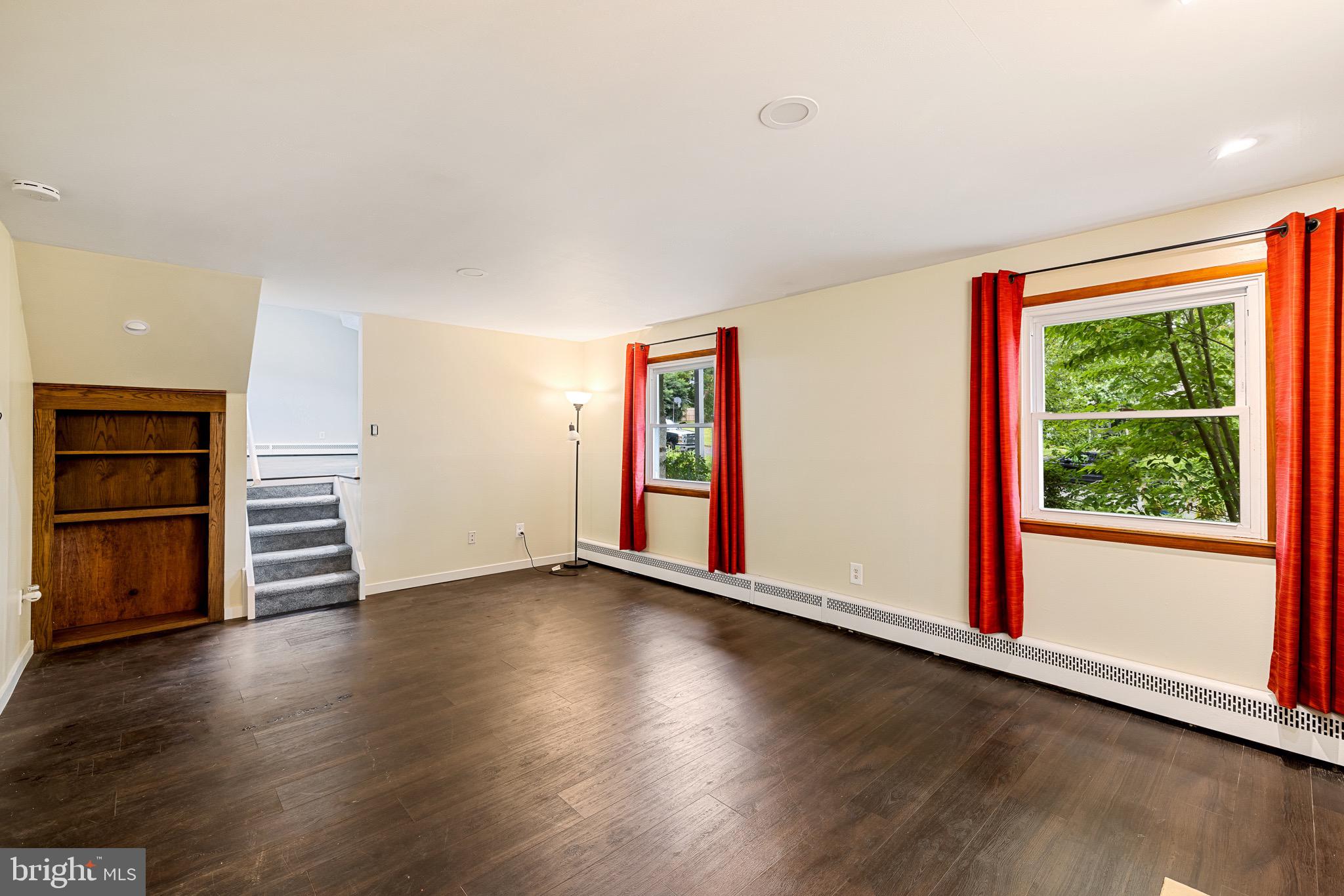 1 Serene Ln
