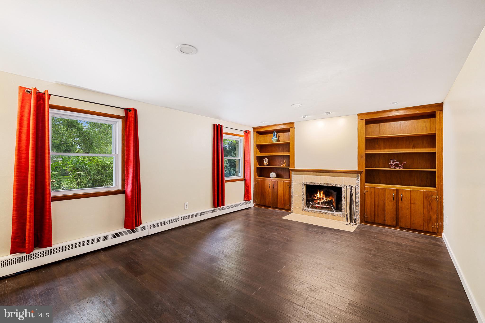 1 Serene Ln