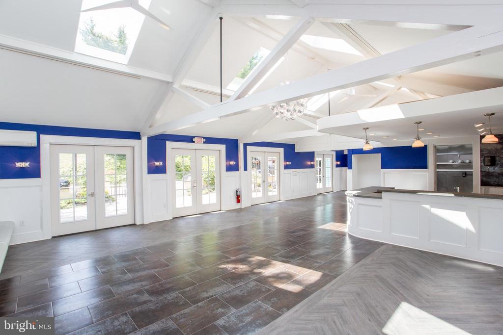 142 S MAIN STREET COMMERCIAL