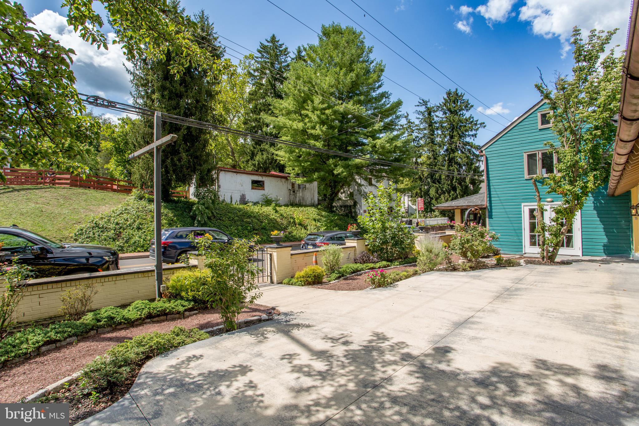 142 S MAIN STREET COMMERCIAL