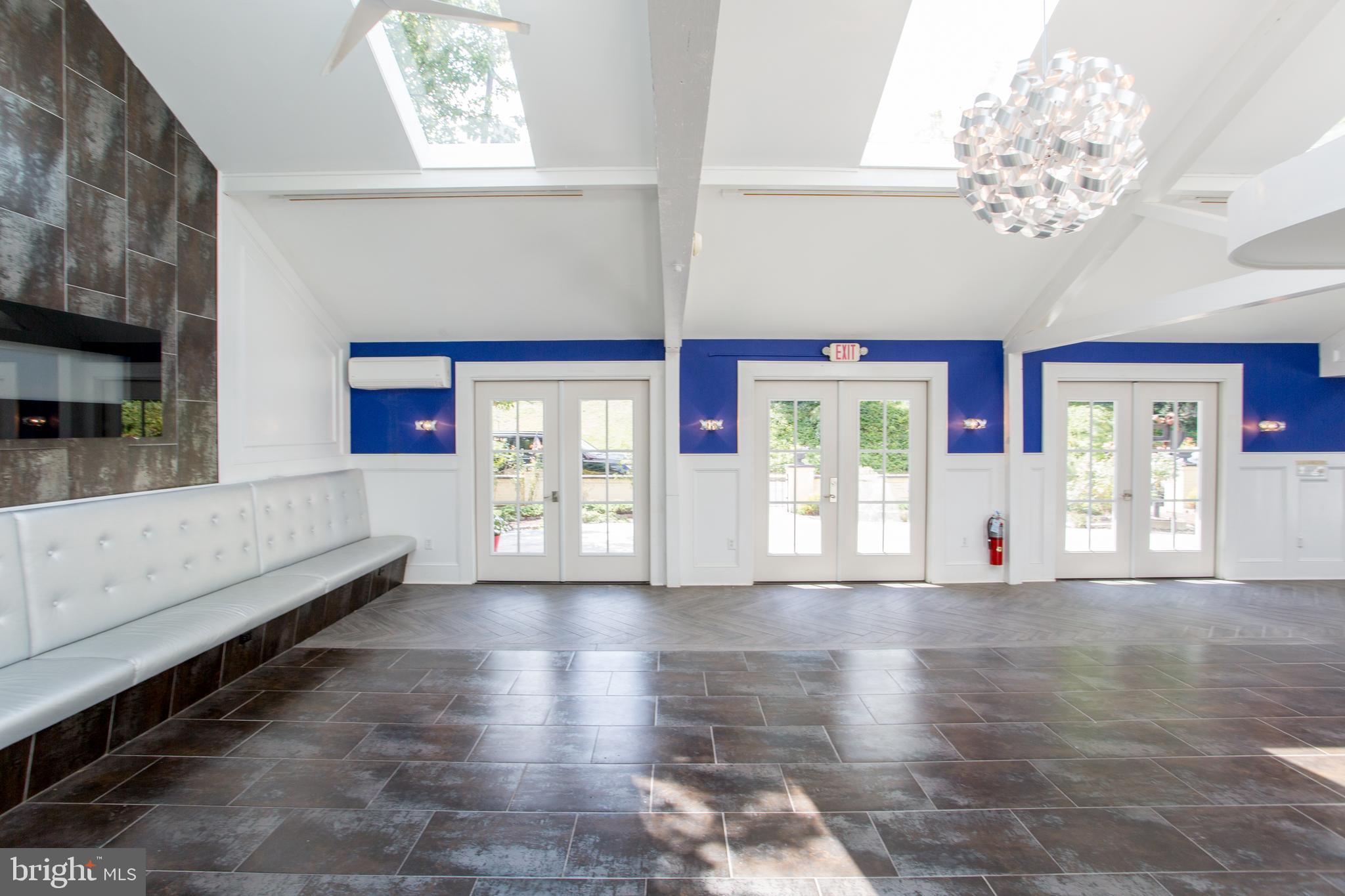 142 S MAIN STREET COMMERCIAL