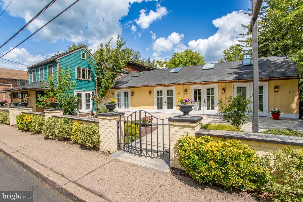 142 S MAIN STREET COMMERCIAL