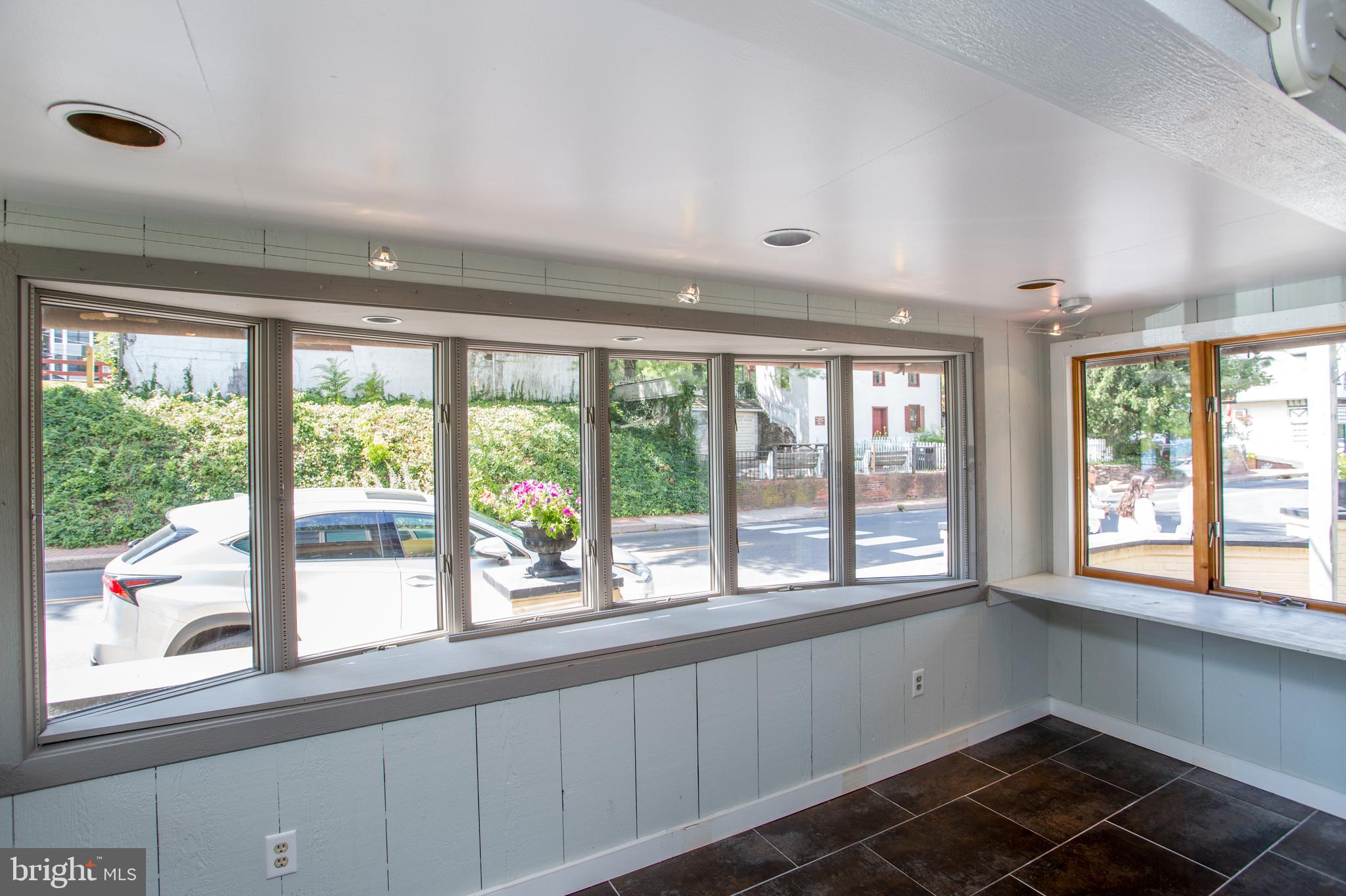 142 S MAIN STREET COMMERCIAL