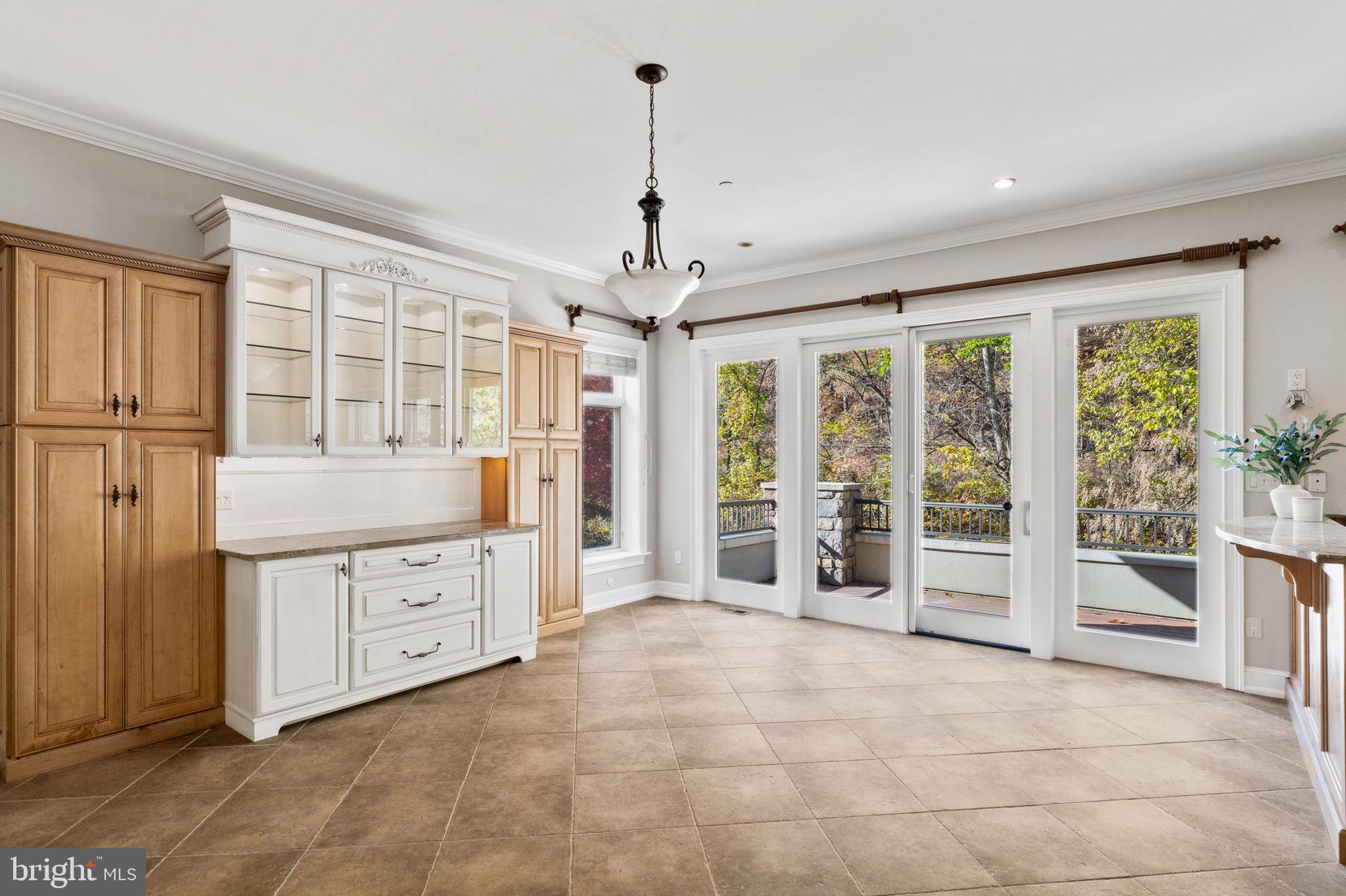 525 Waterview Pl #525