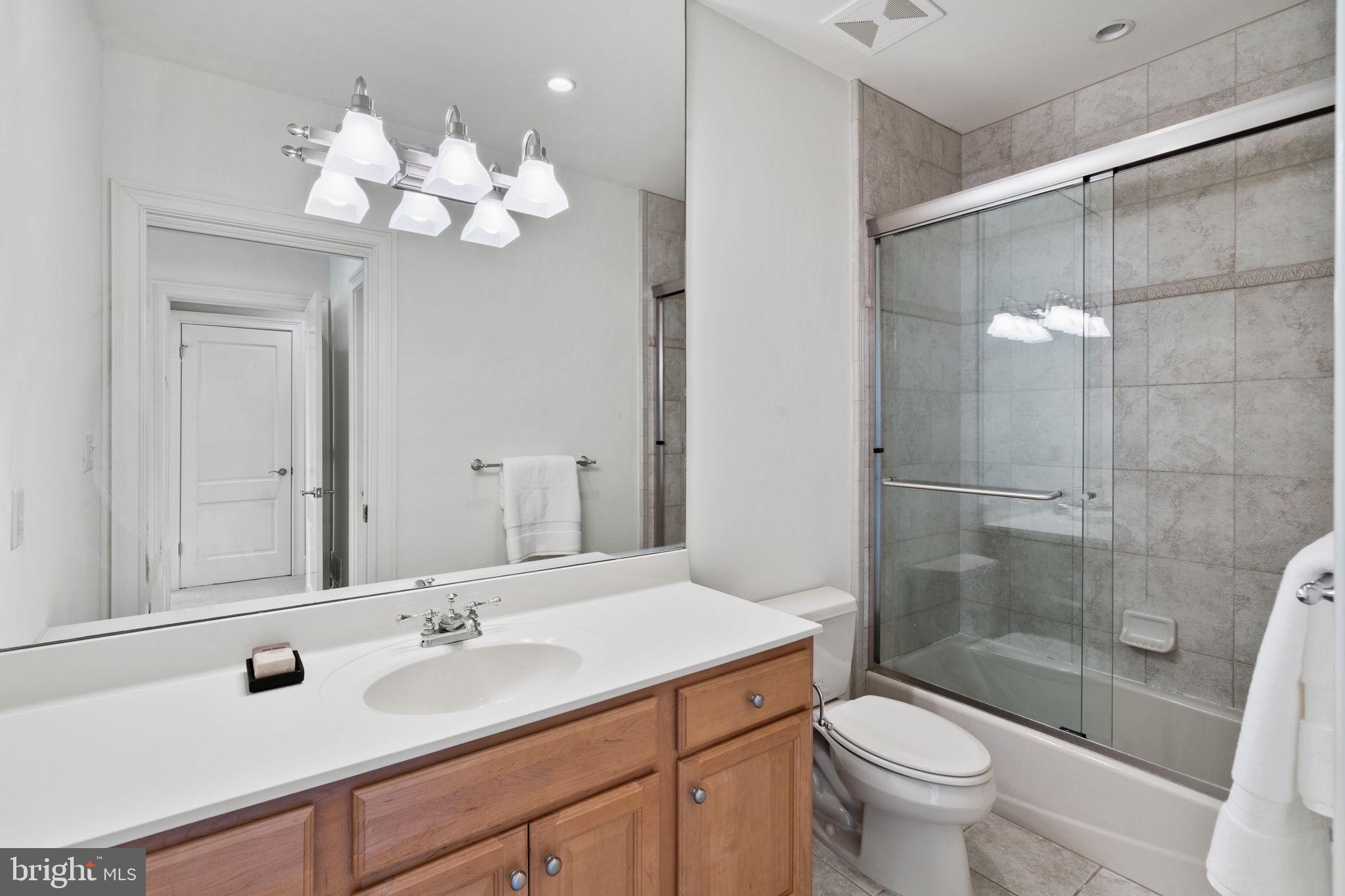 525 Waterview Pl #525