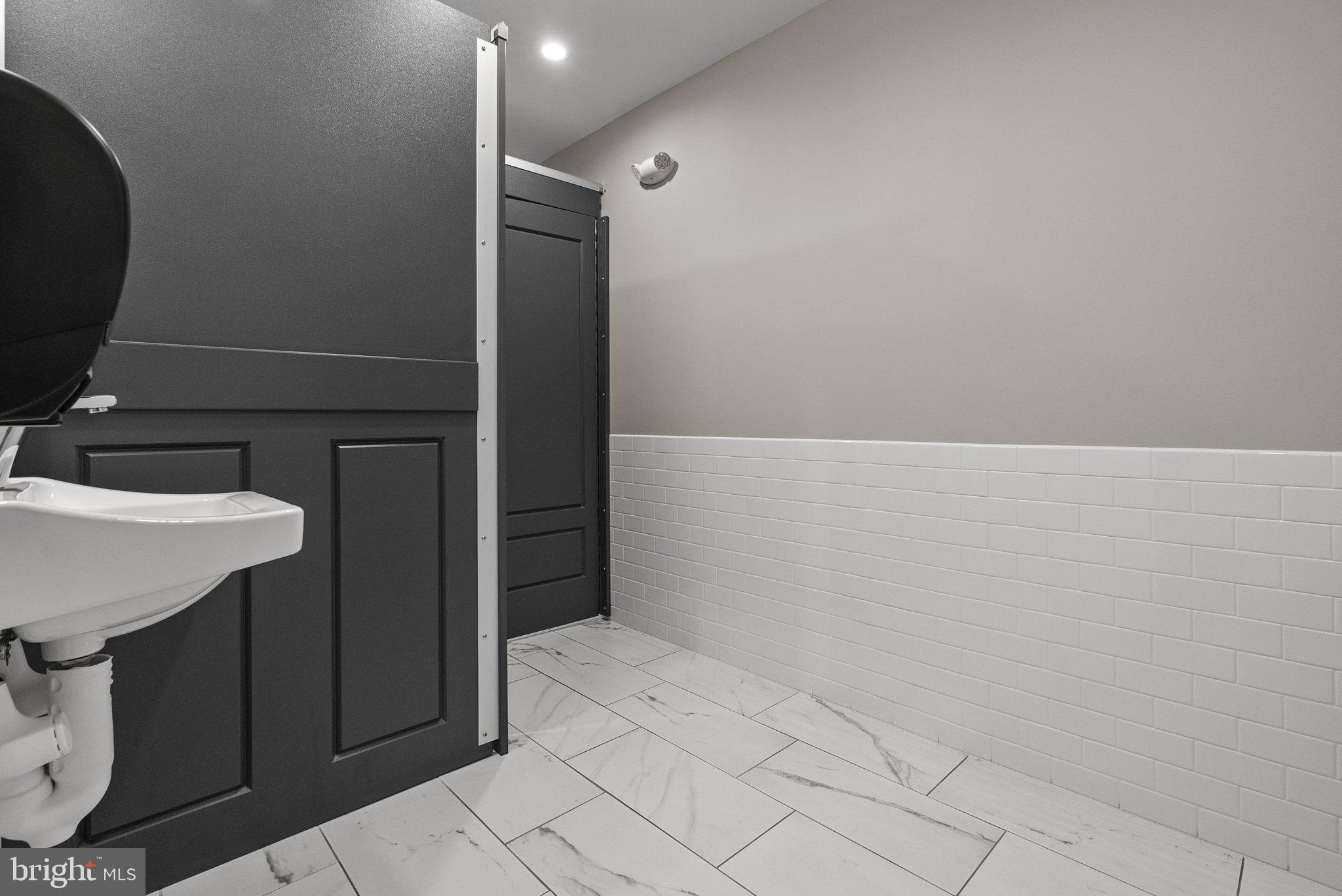 790 NEWTOWN YARDLEY ROAD 422-425