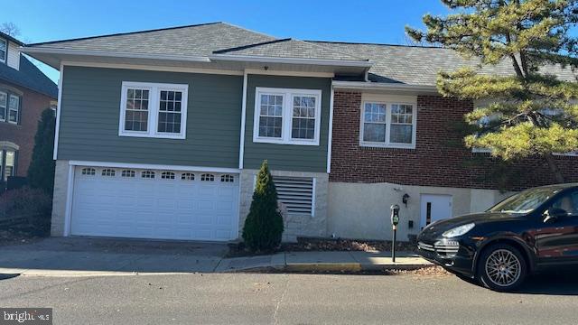 48 WEST OAKLAND AVENUE