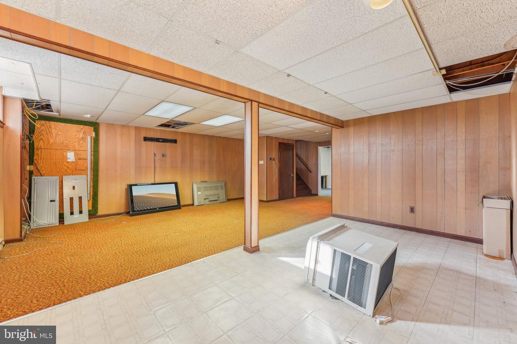 16 Overlook Dr