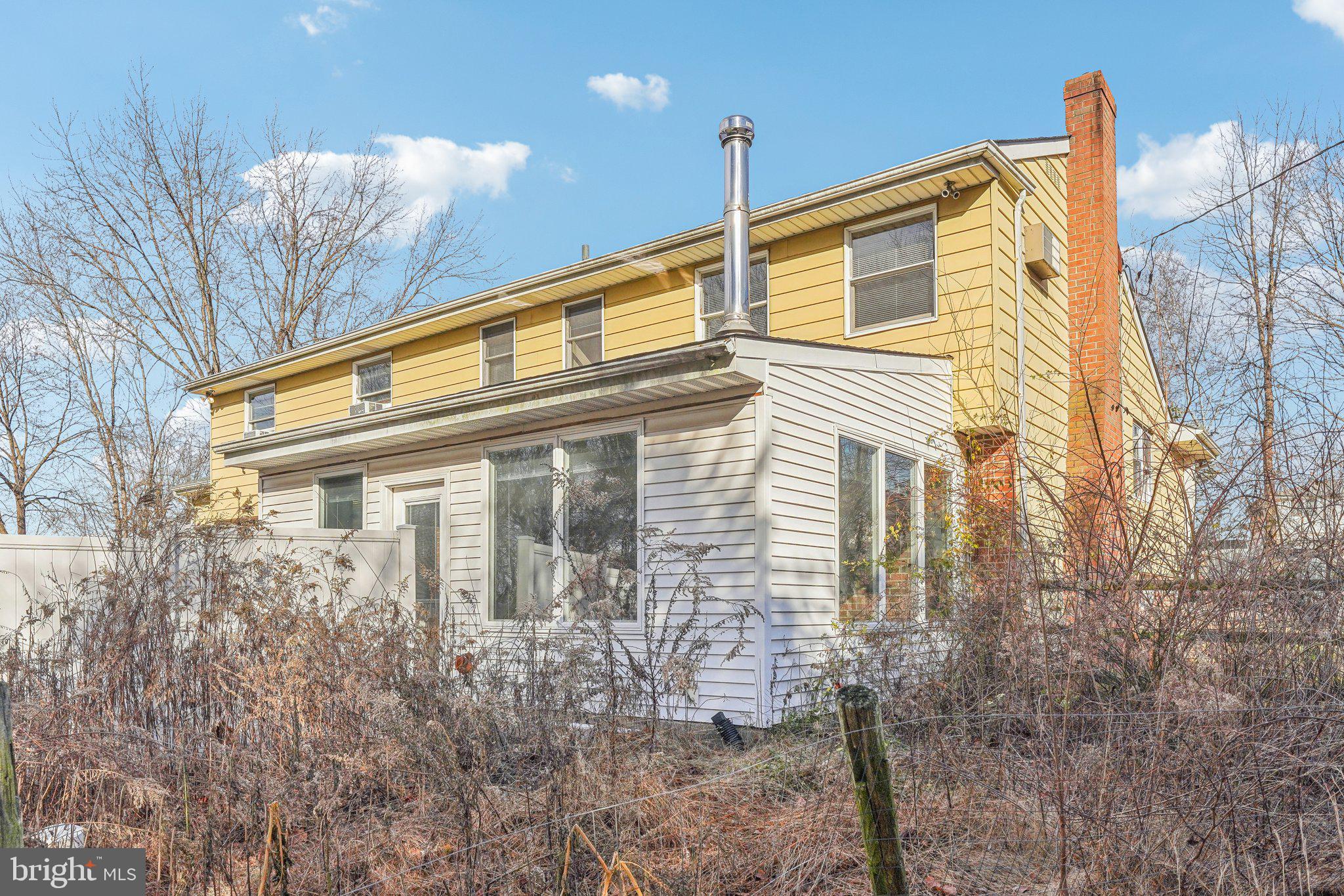 16 Overlook Dr