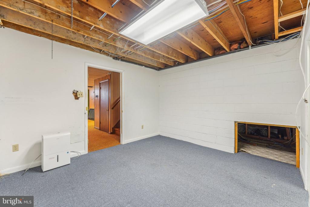 16 Overlook Dr