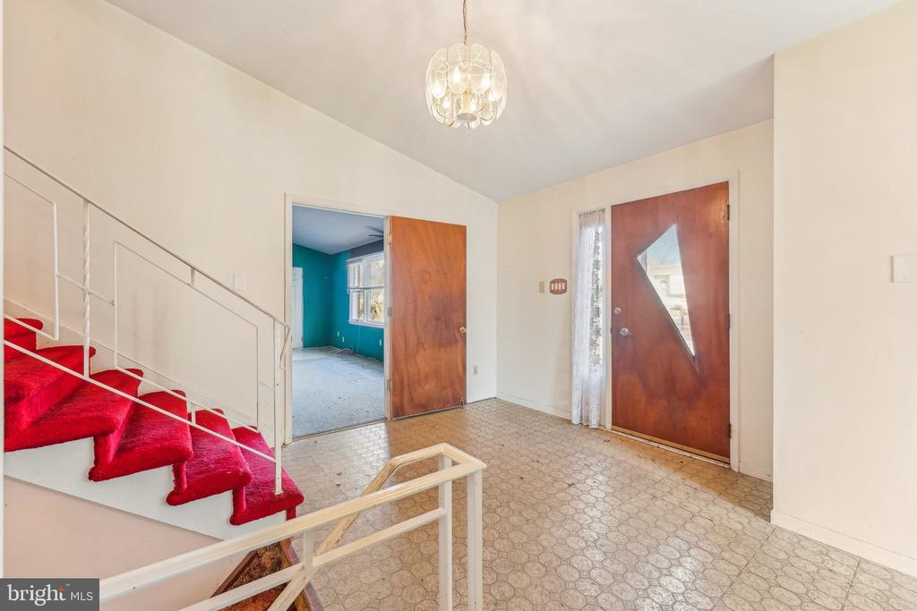 16 Overlook Dr