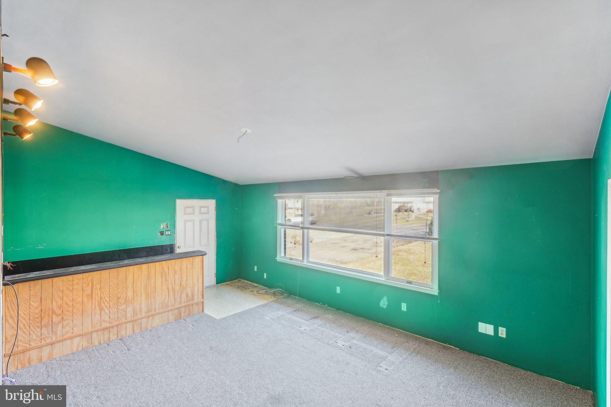 16 Overlook Dr