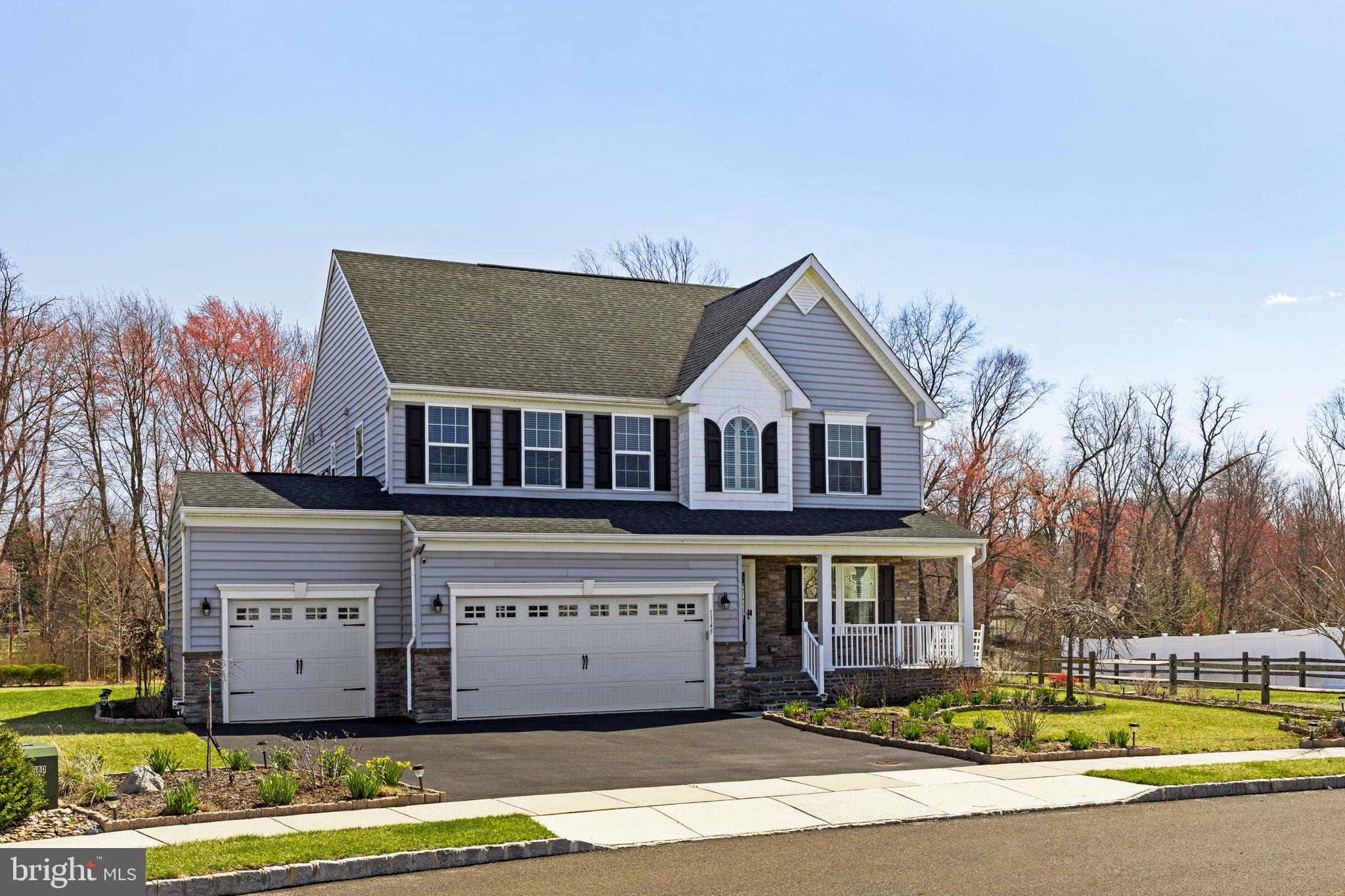 1145 Lynch Cir