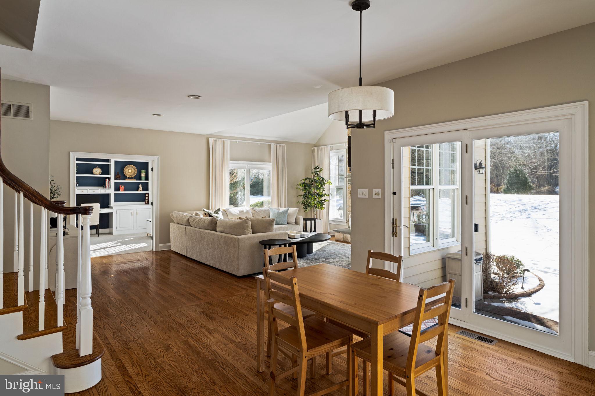 7 Valley View Dr