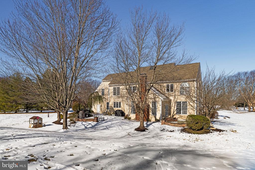 7 Valley View Dr