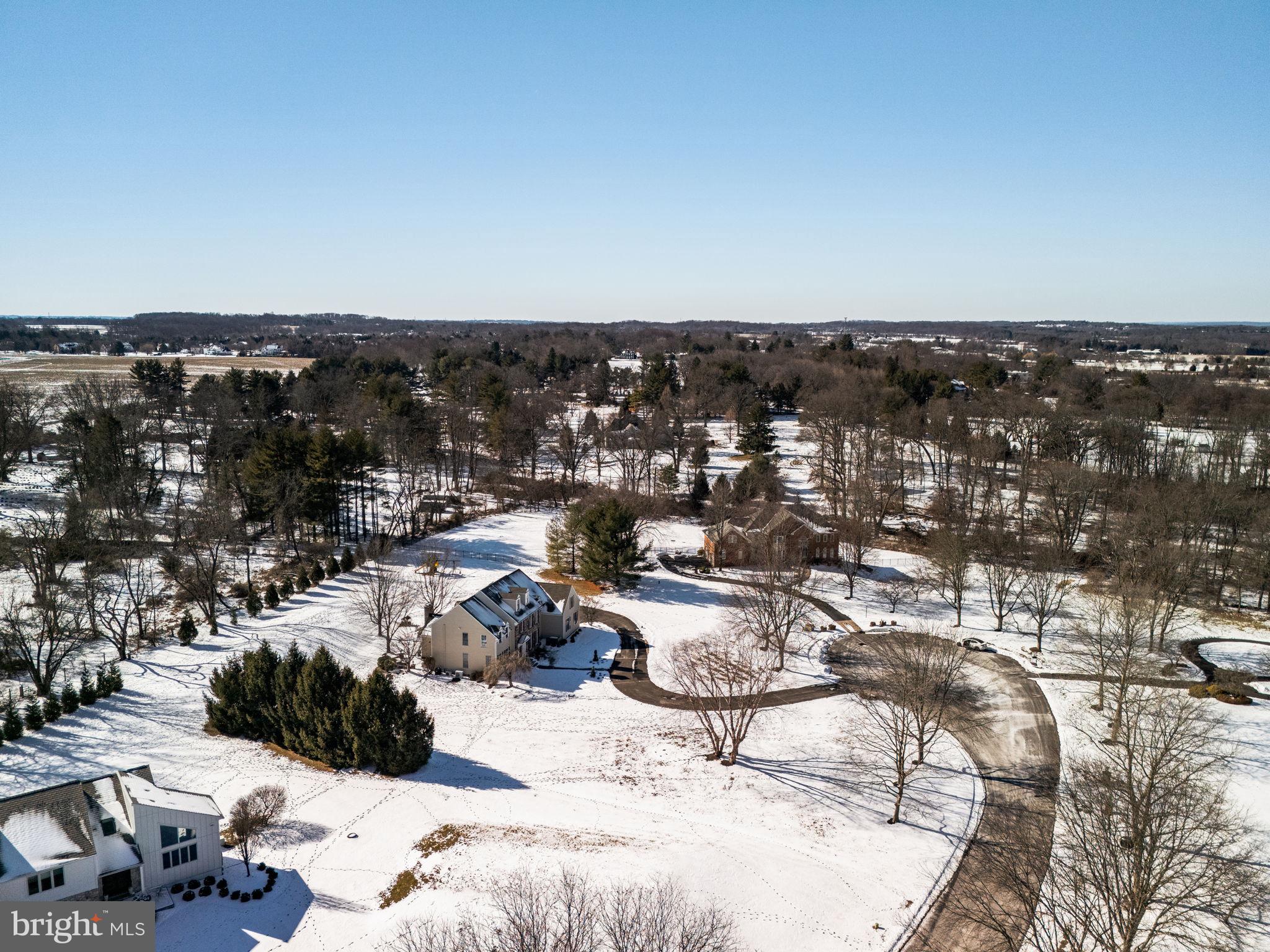 7 Valley View Dr