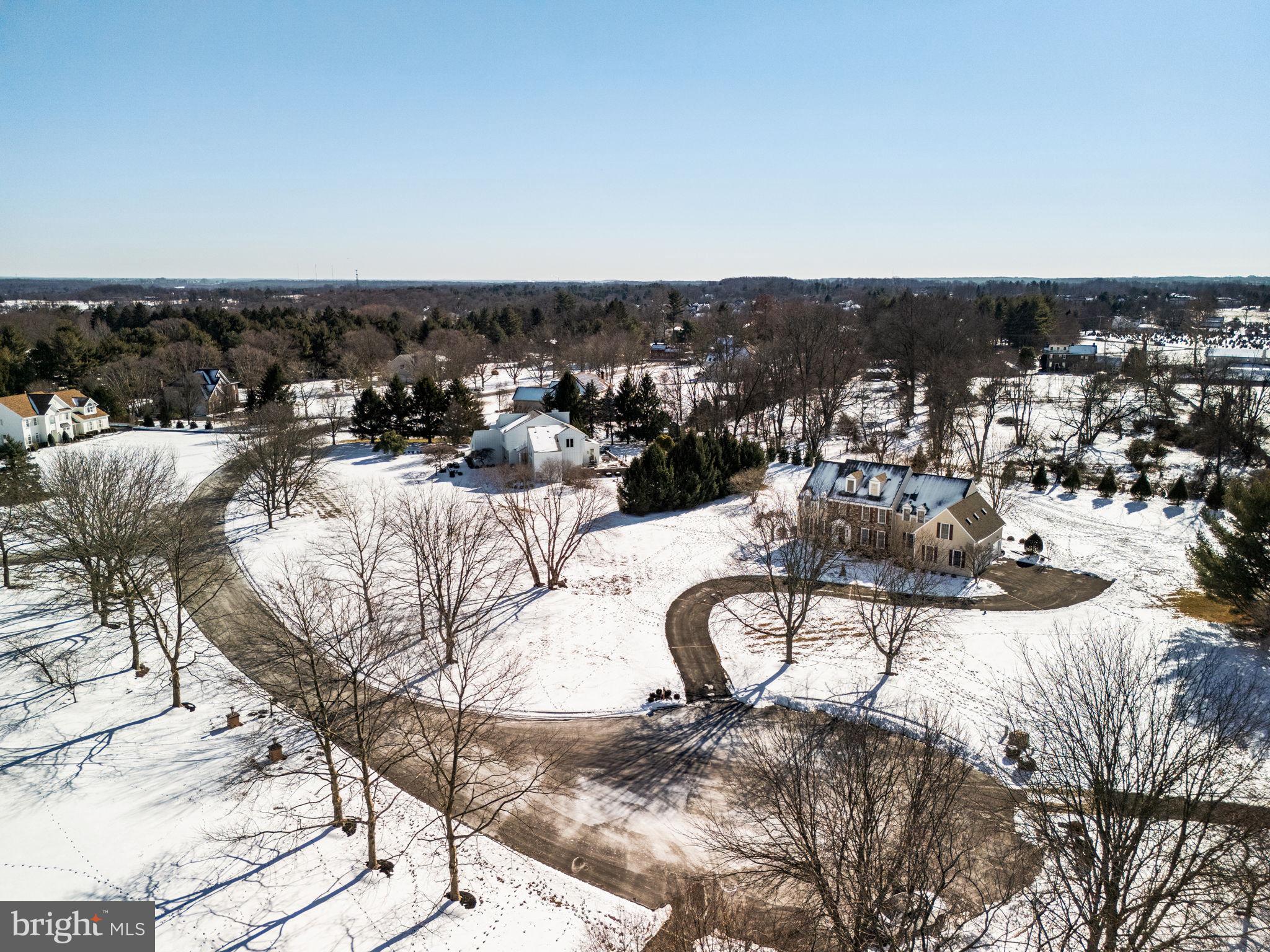 7 Valley View Dr