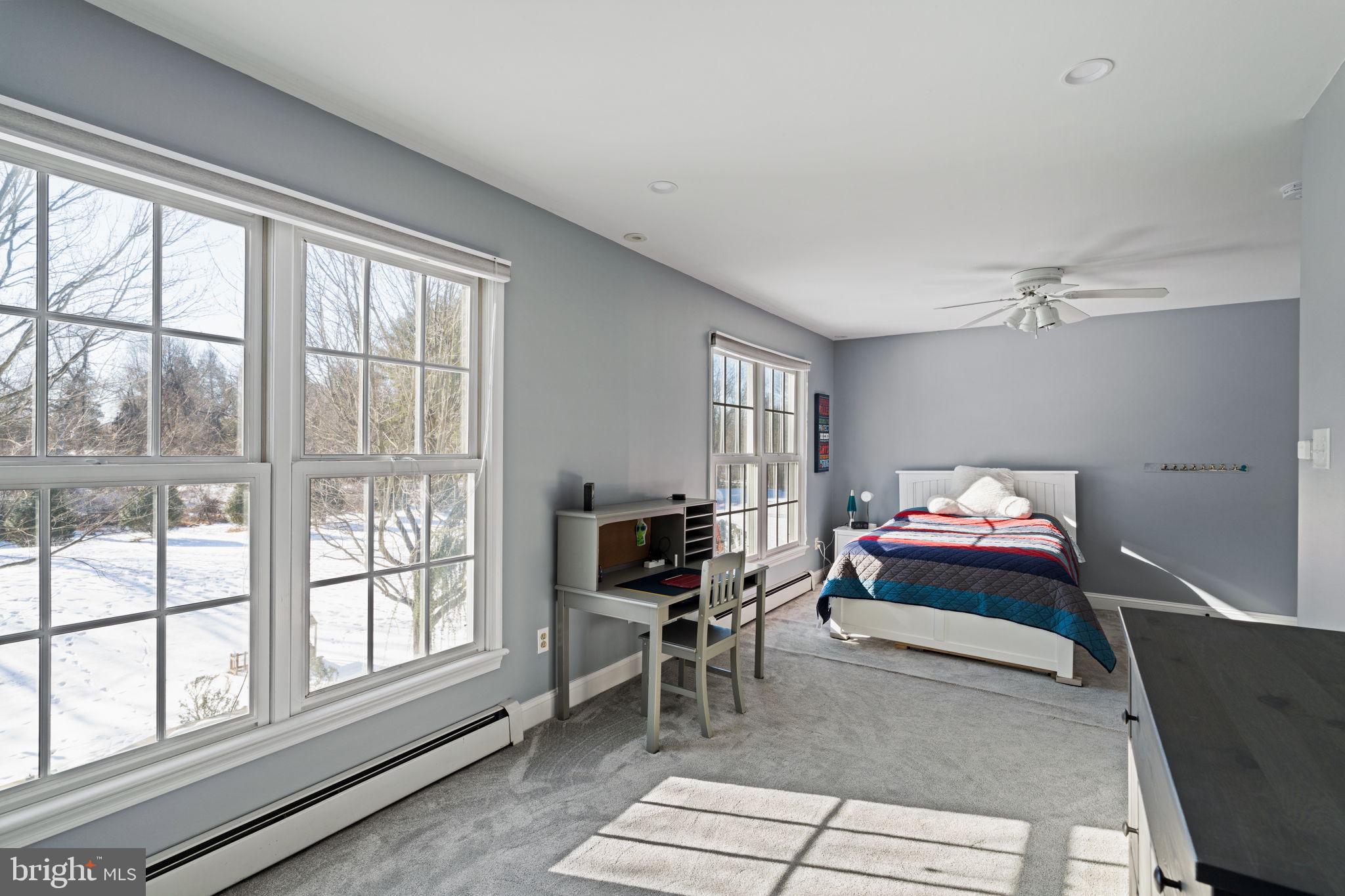 7 Valley View Dr