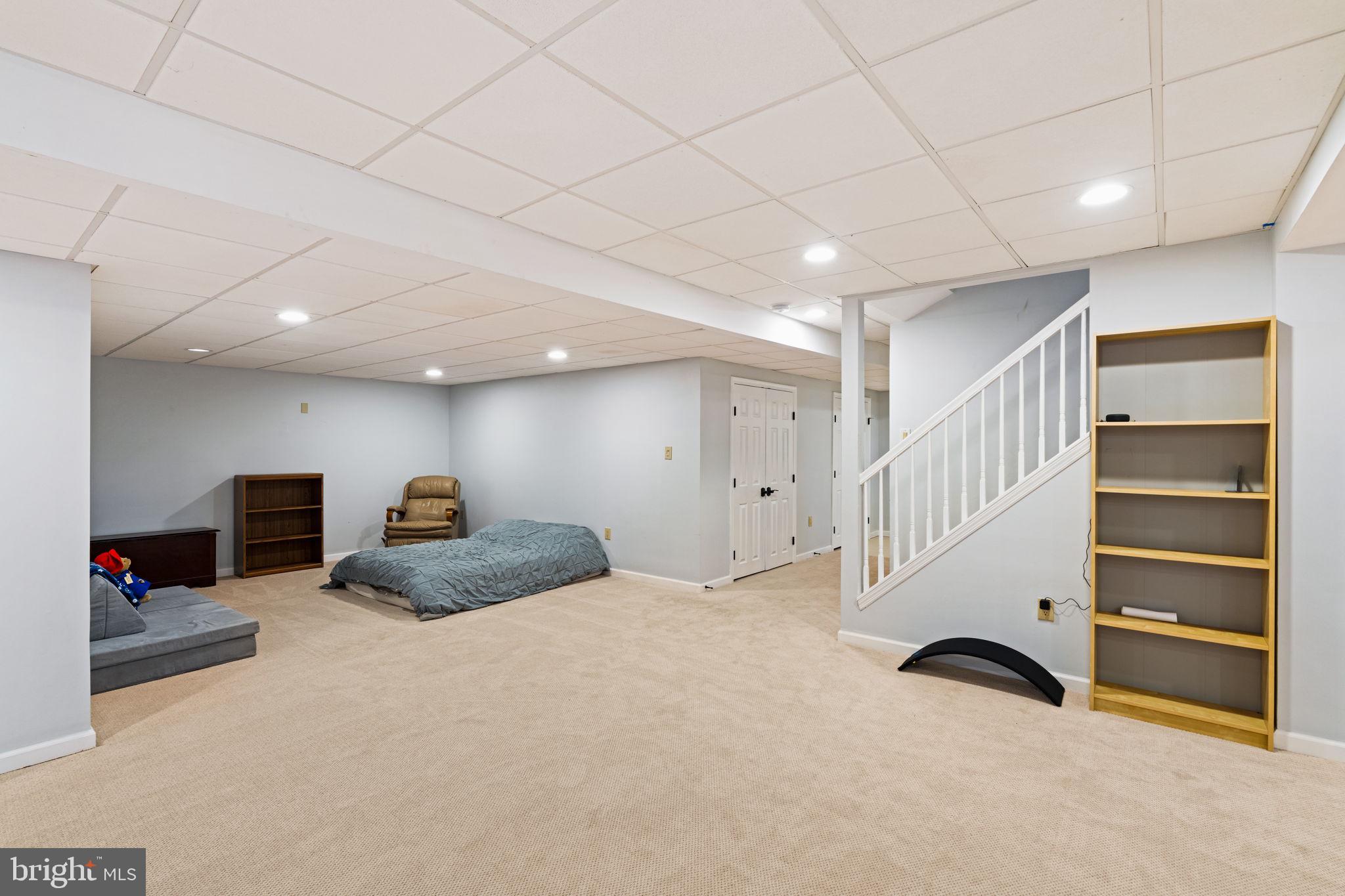 7 Valley View Dr