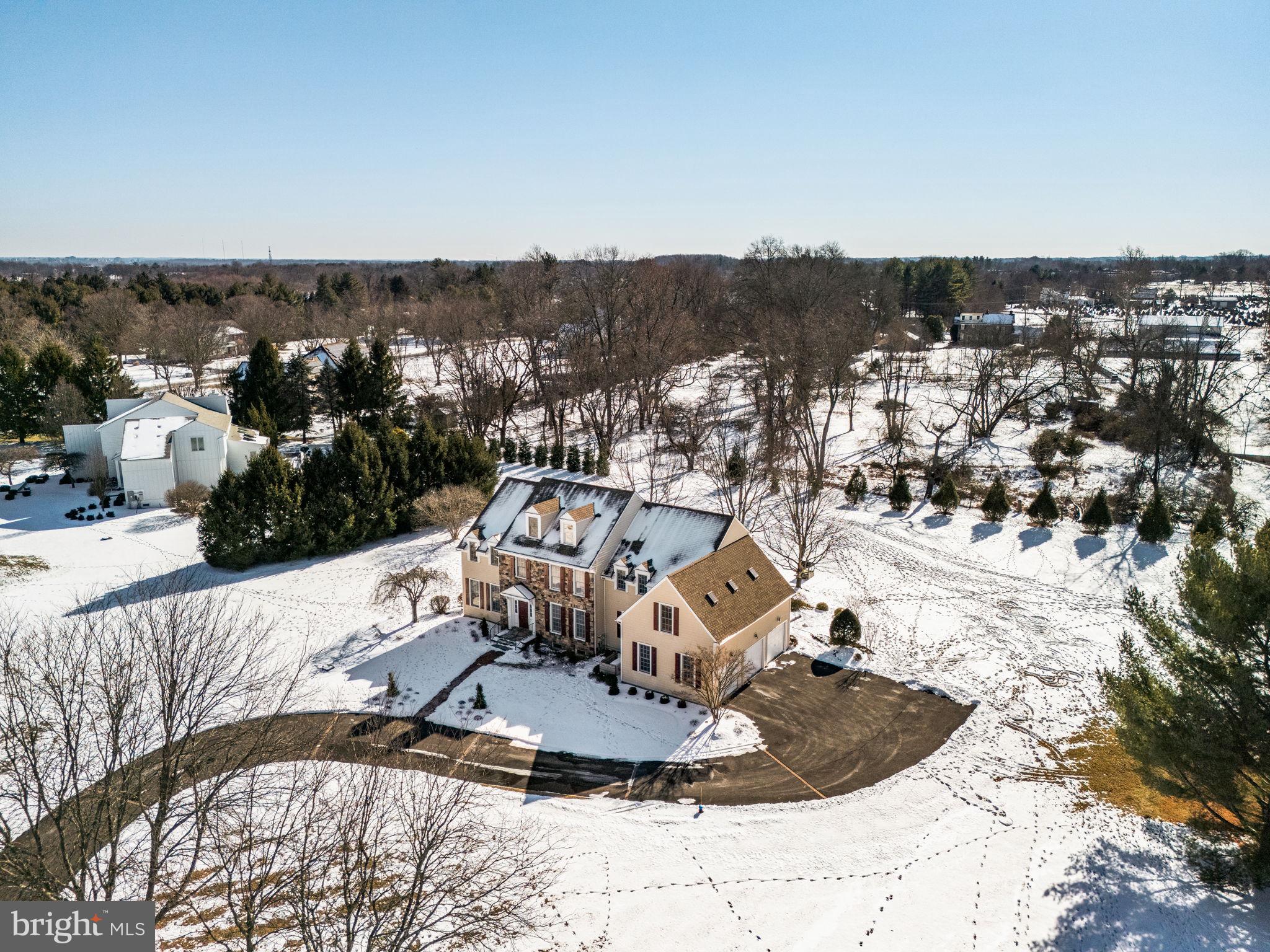 7 Valley View Dr