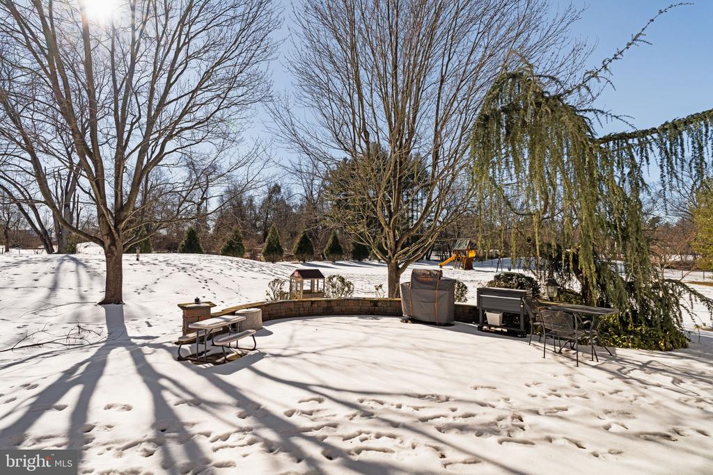7 Valley View Dr