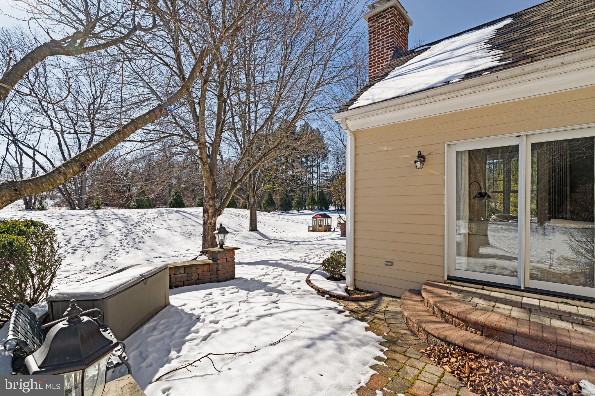 7 Valley View Dr