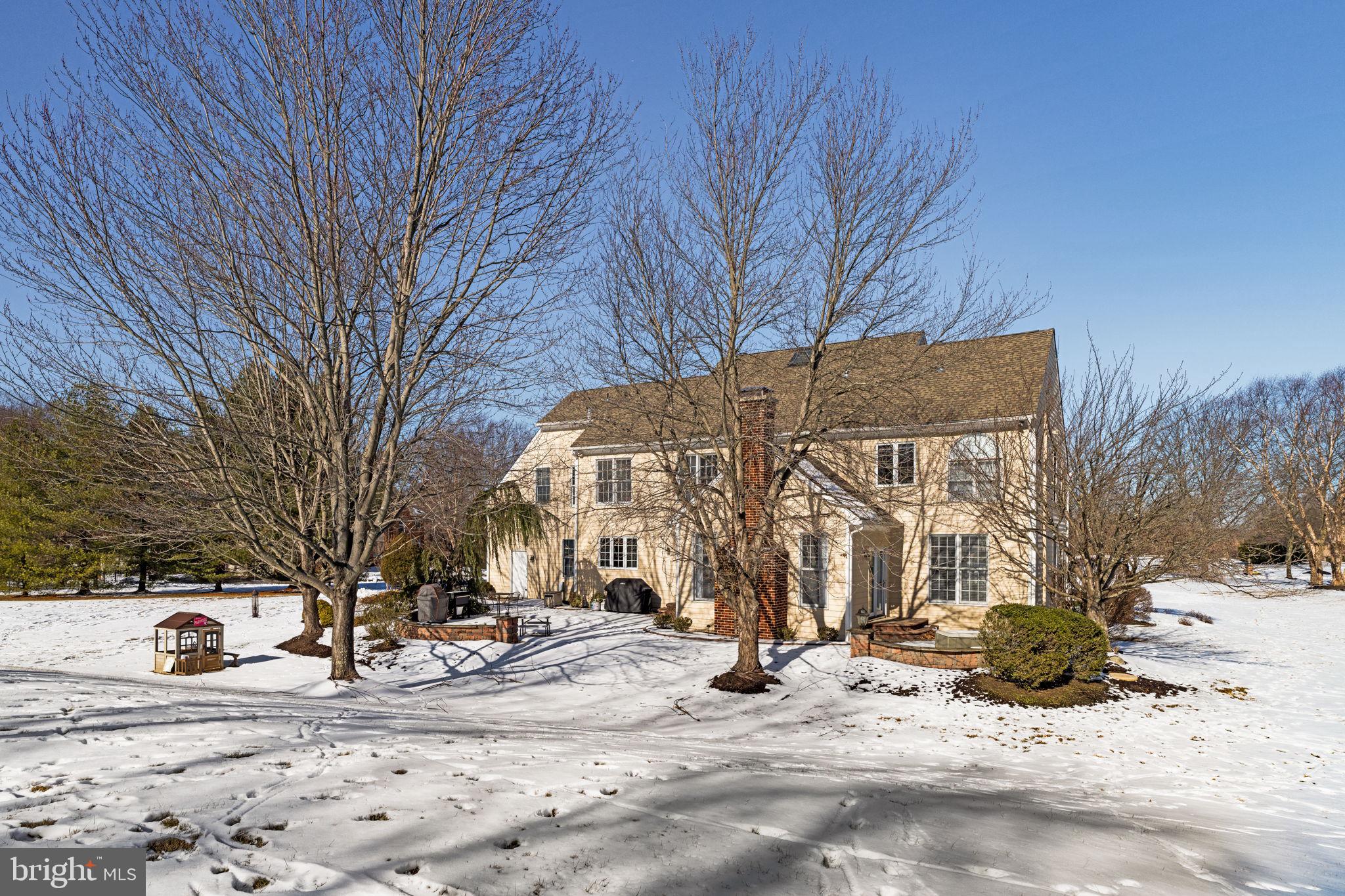 7 Valley View Dr