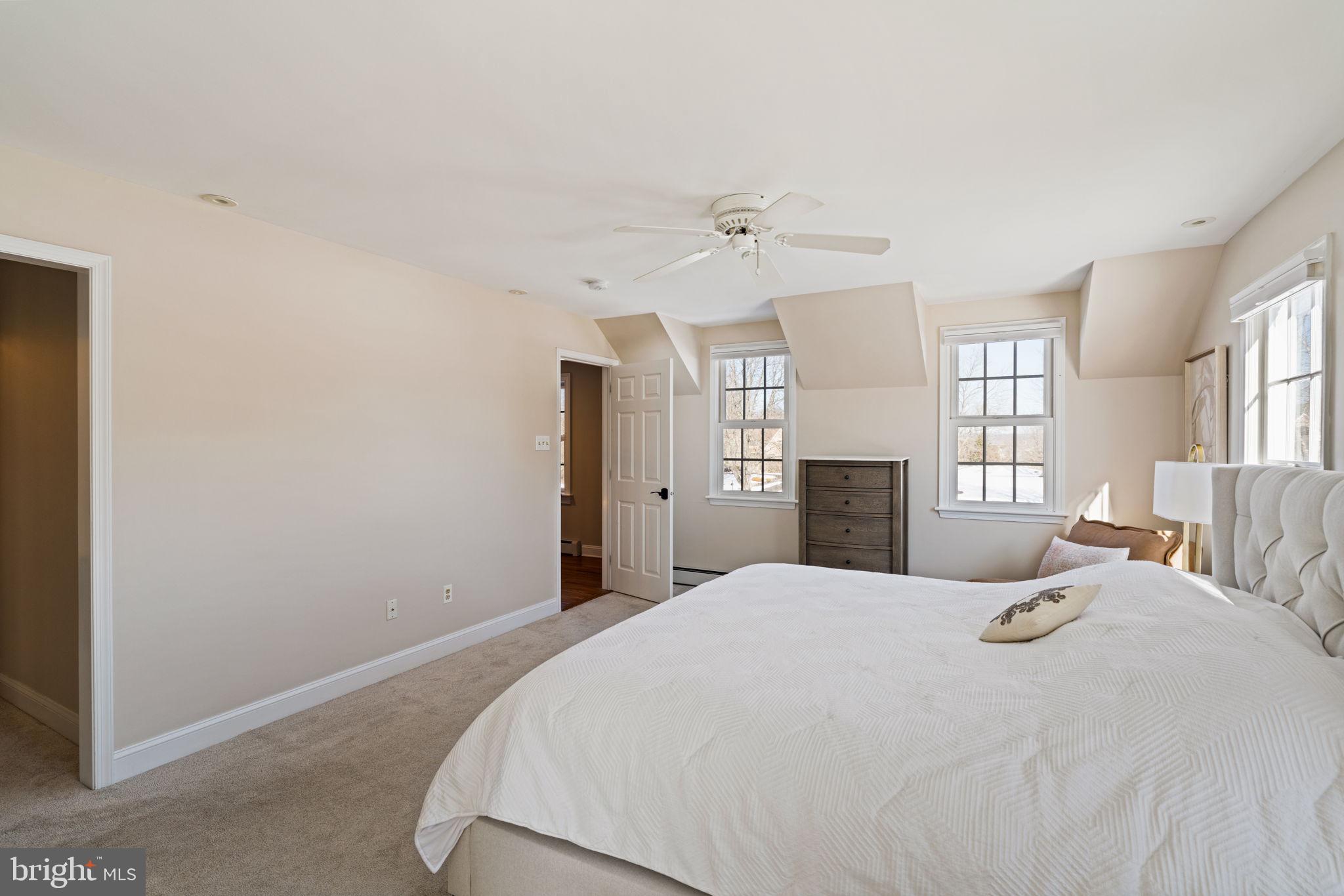 7 Valley View Dr