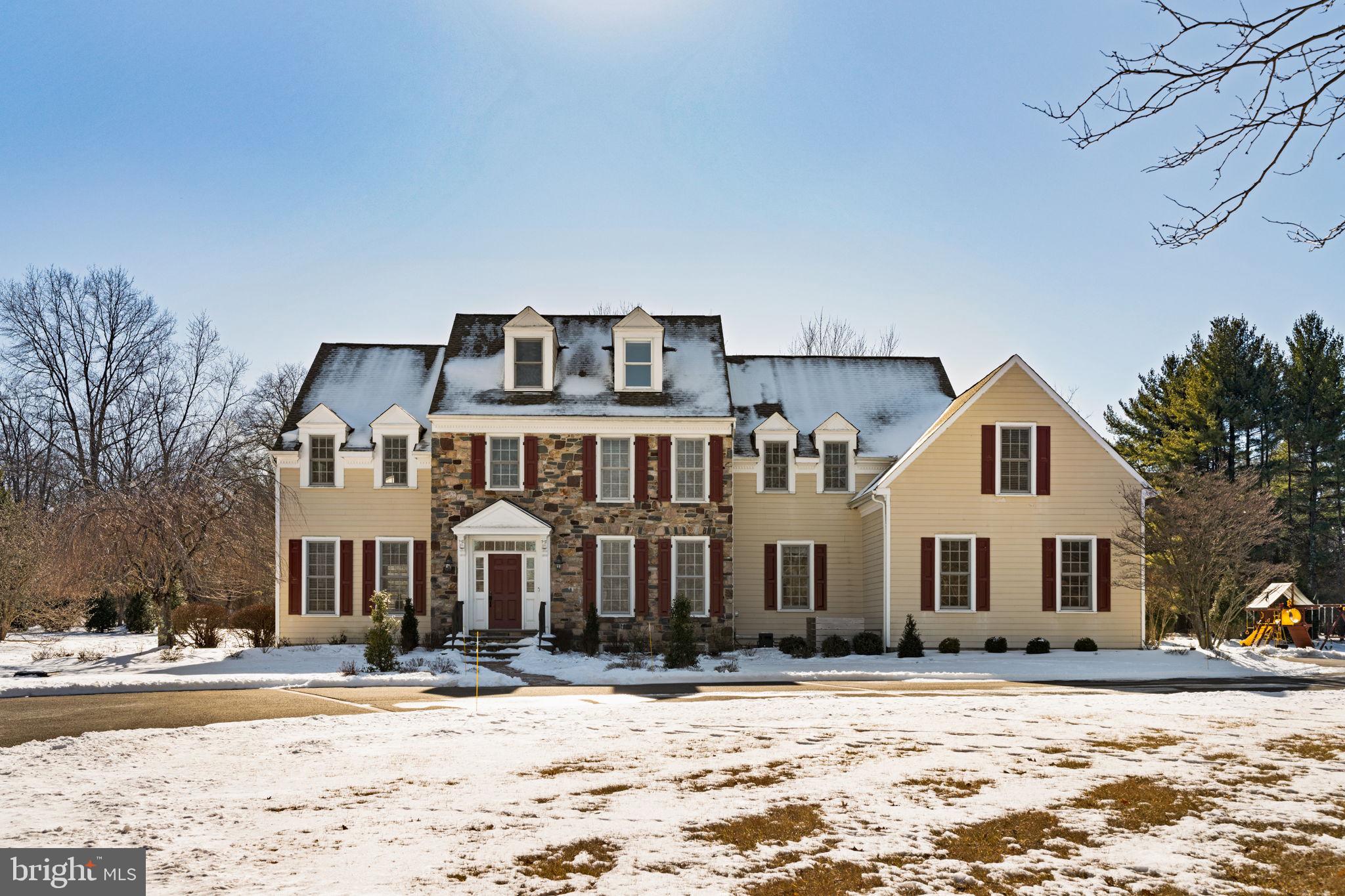 7 Valley View Dr