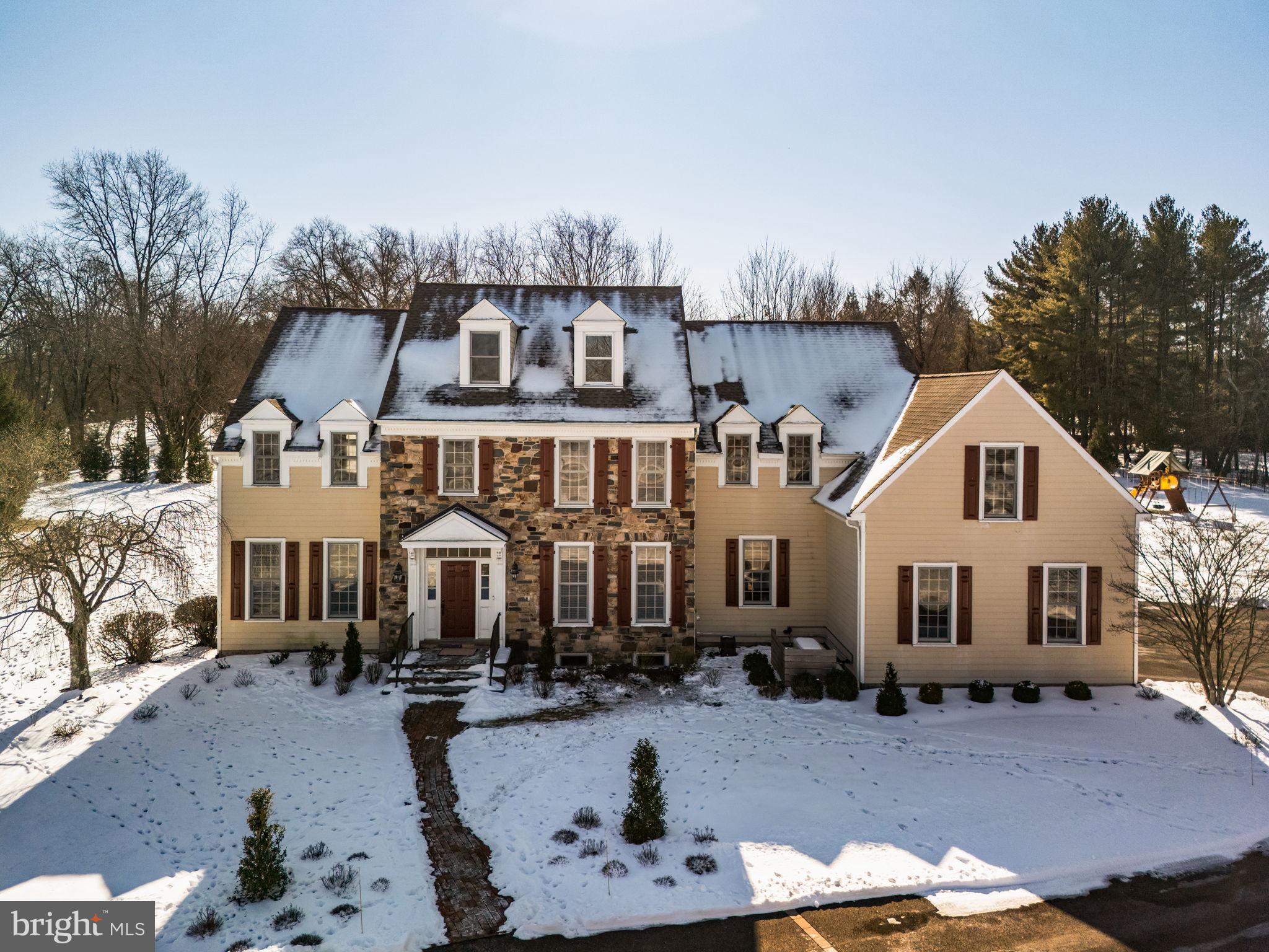 7 Valley View Dr