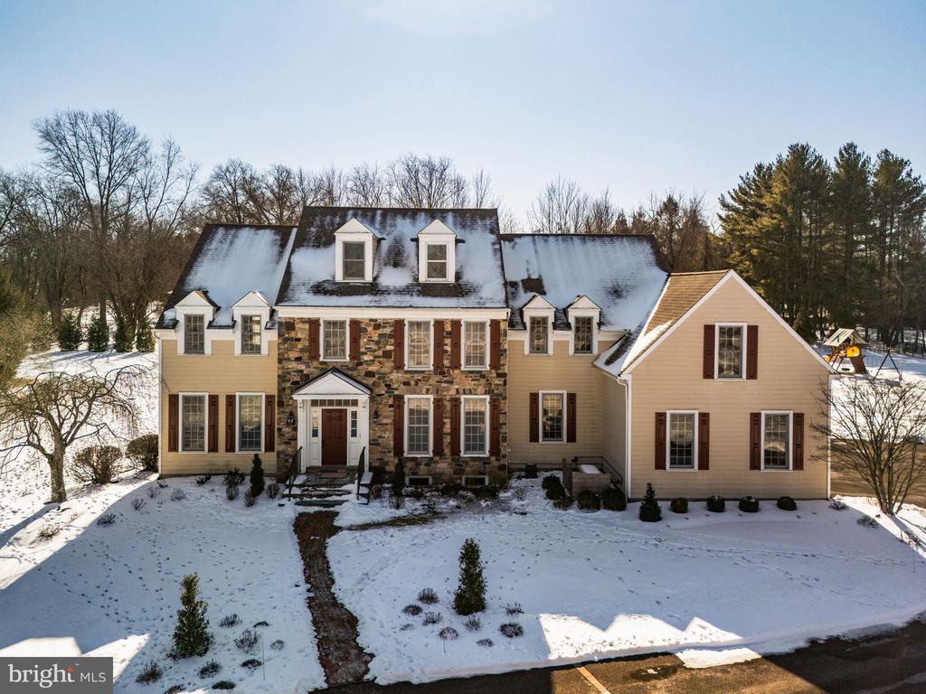 7 Valley View Dr