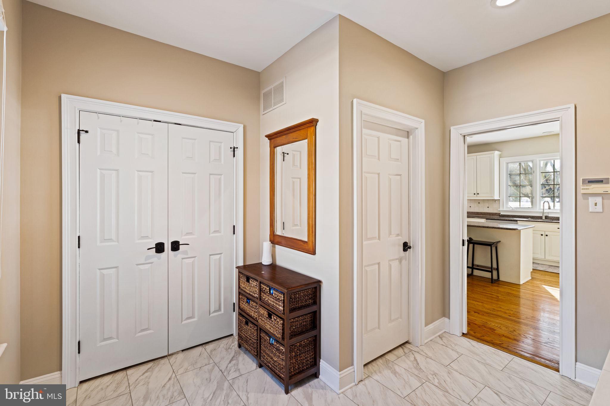7 Valley View Dr