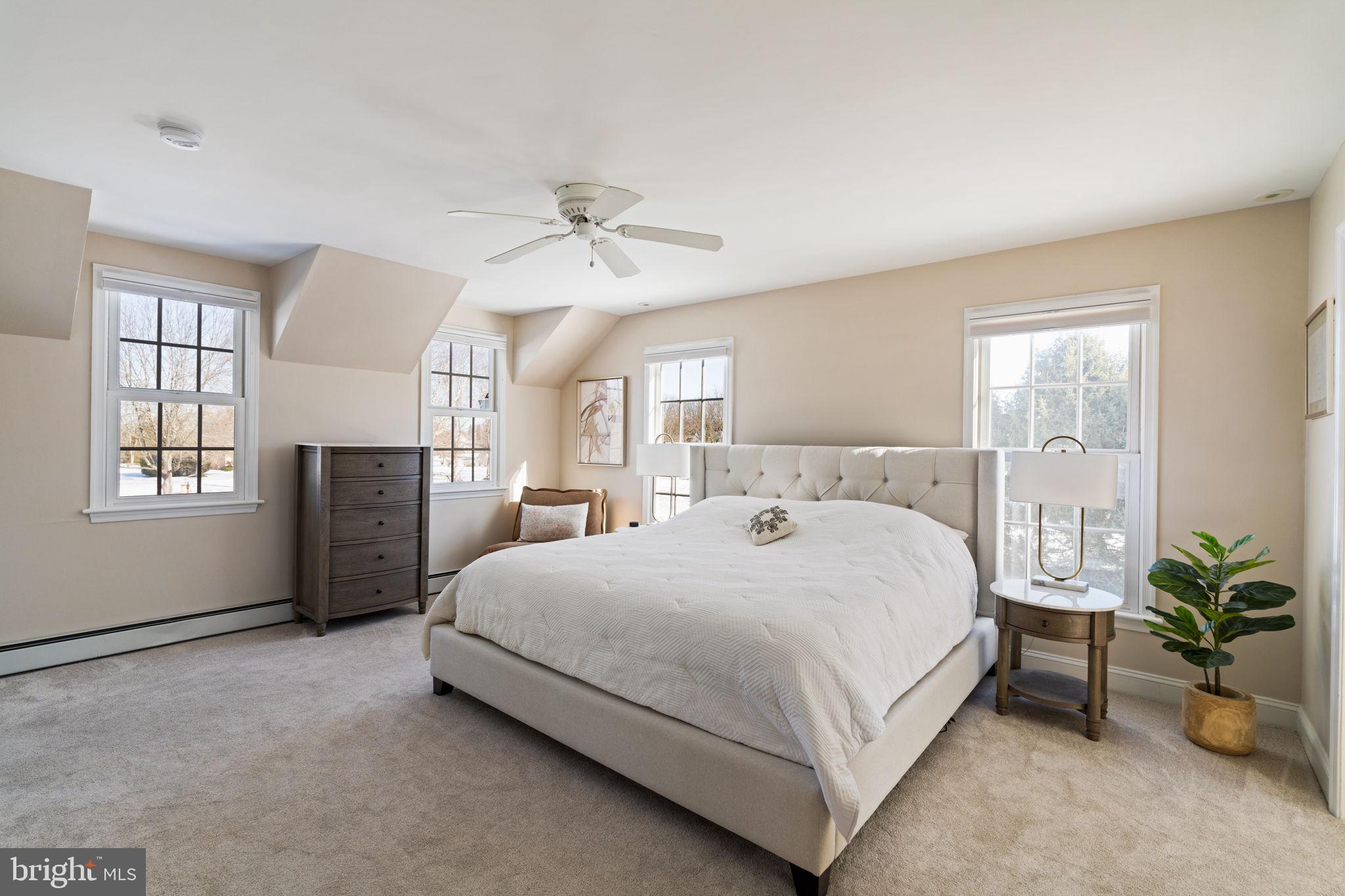 7 Valley View Dr