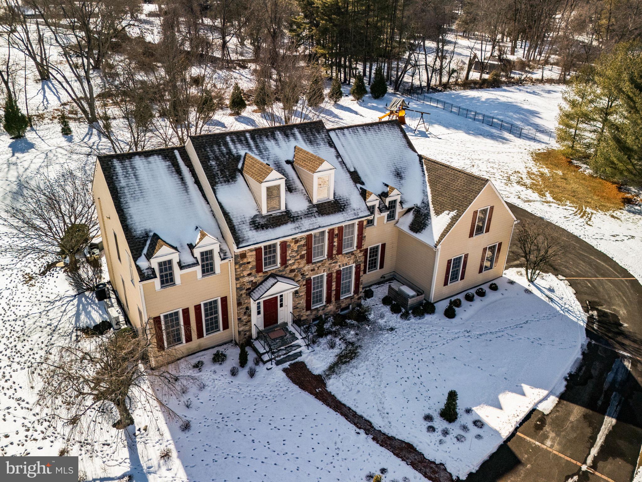 7 Valley View Dr