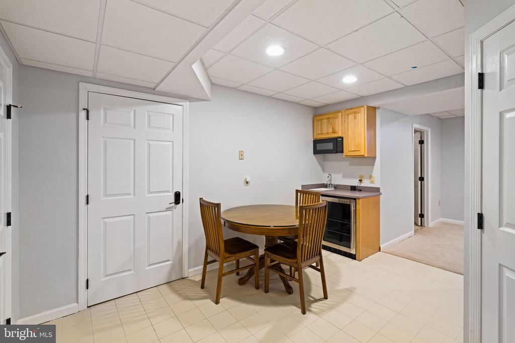 7 Valley View Dr
