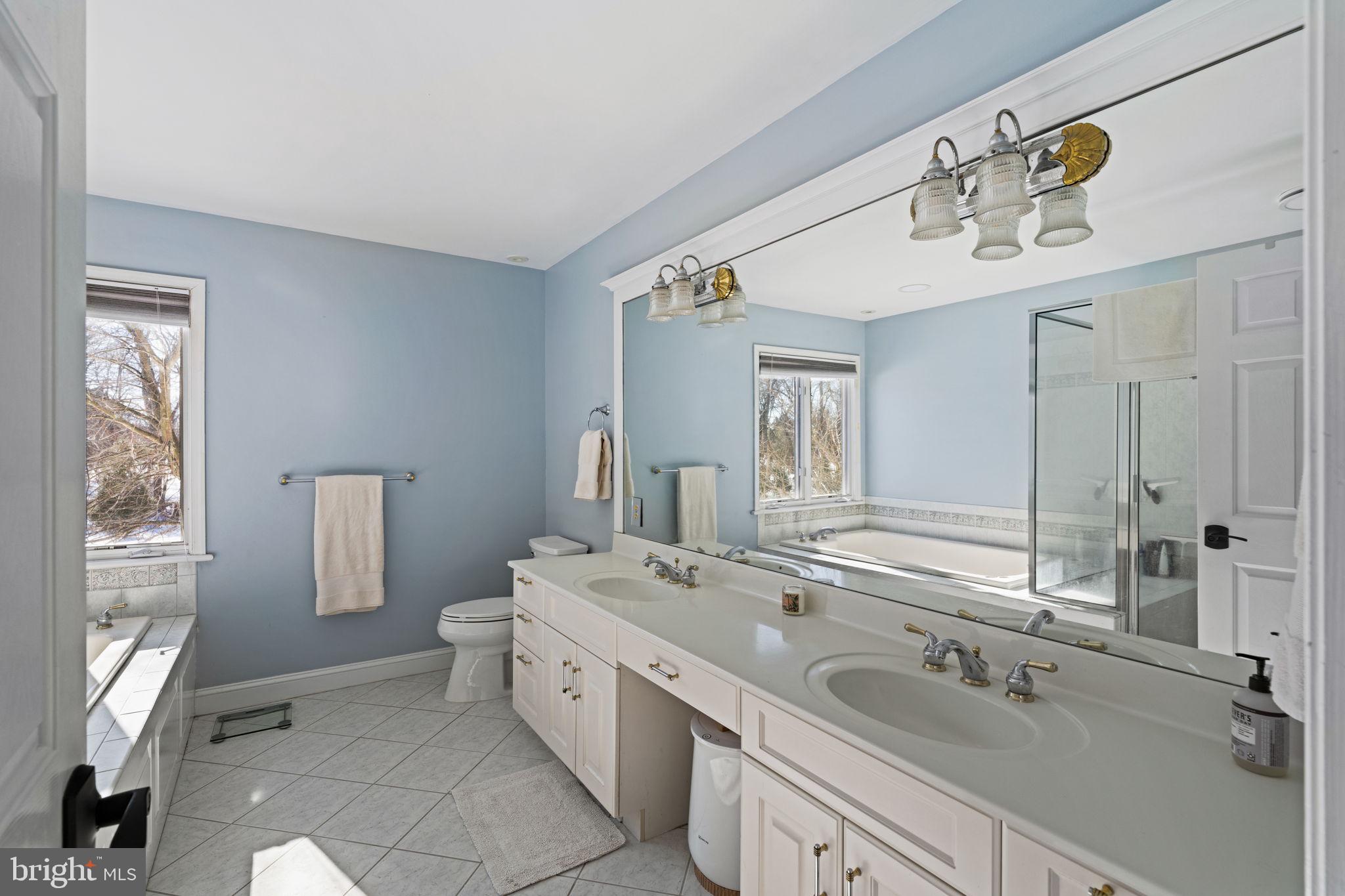 7 Valley View Dr
