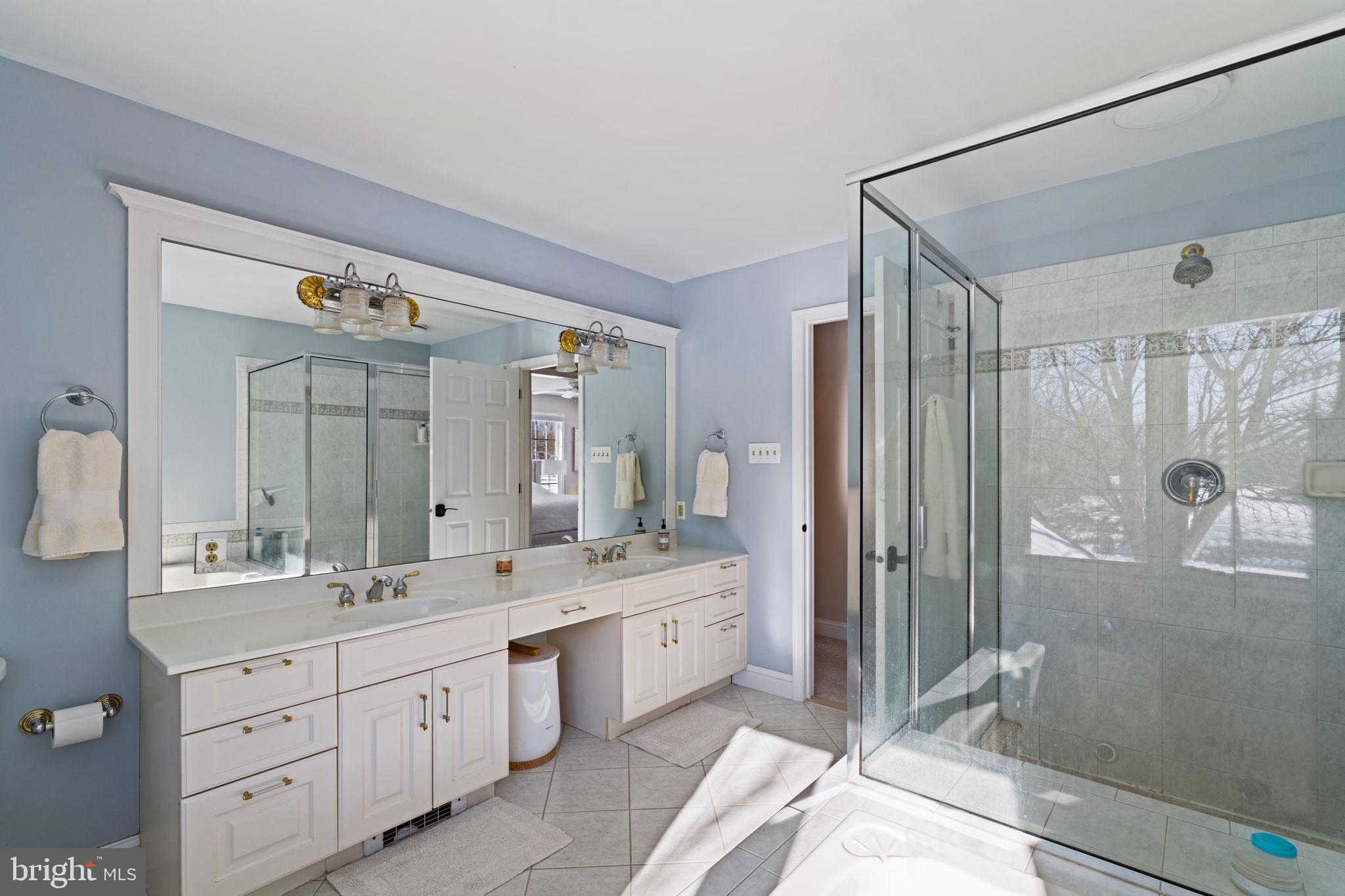 7 Valley View Dr